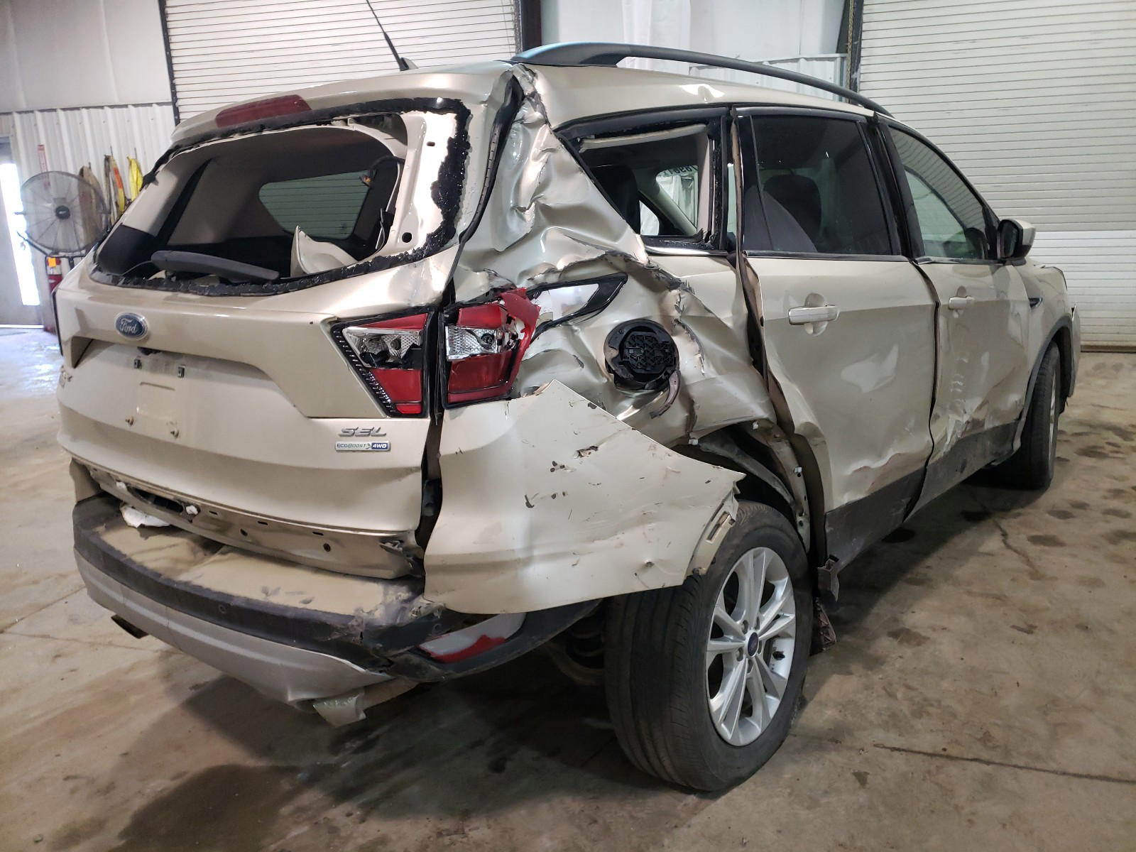 Photo 4 from auction – 2018 FORD ESCAPE SEL with VIN 1FMCU9HD4JUC56483