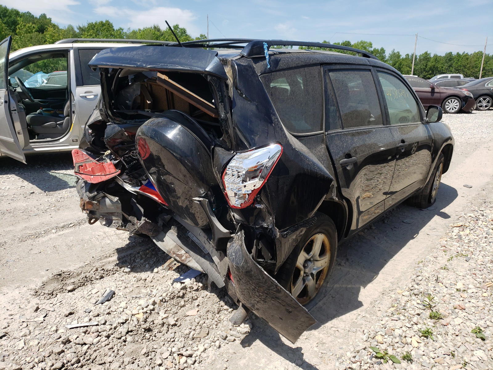 Photo 4 from auction – 2009 TOYOTA RAV4 with VIN JTMBF33V49D018569