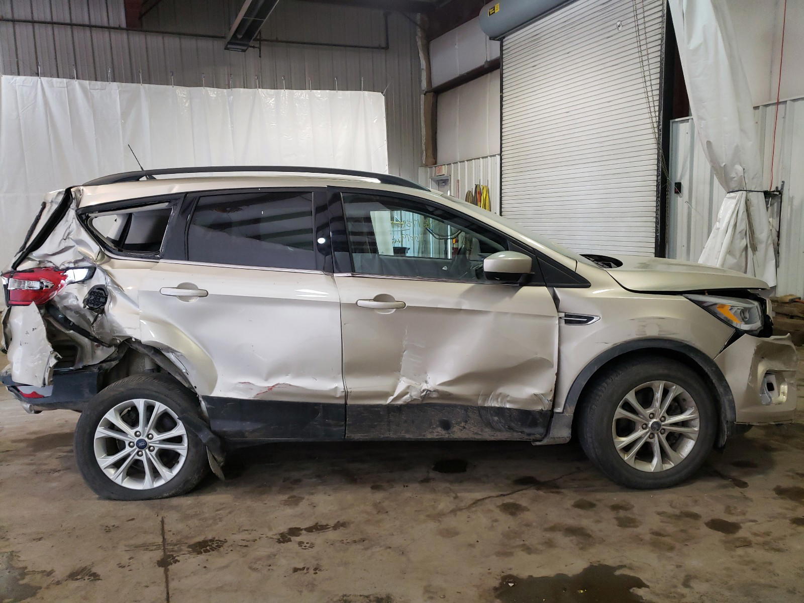 Photo 9 from auction – 2018 FORD ESCAPE SEL with VIN 1FMCU9HD4JUC56483