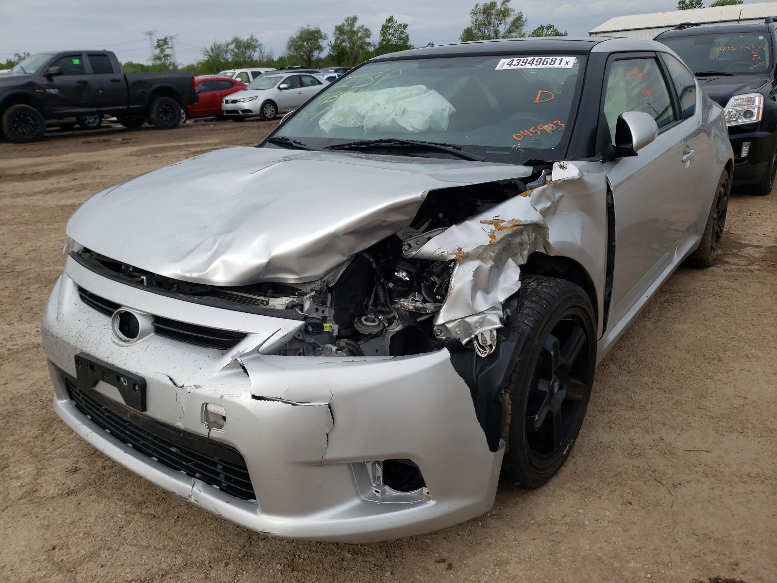 Photo 2 from auction – 2013 TOYOTA SCION TC with VIN JTKJF5C74D3045903