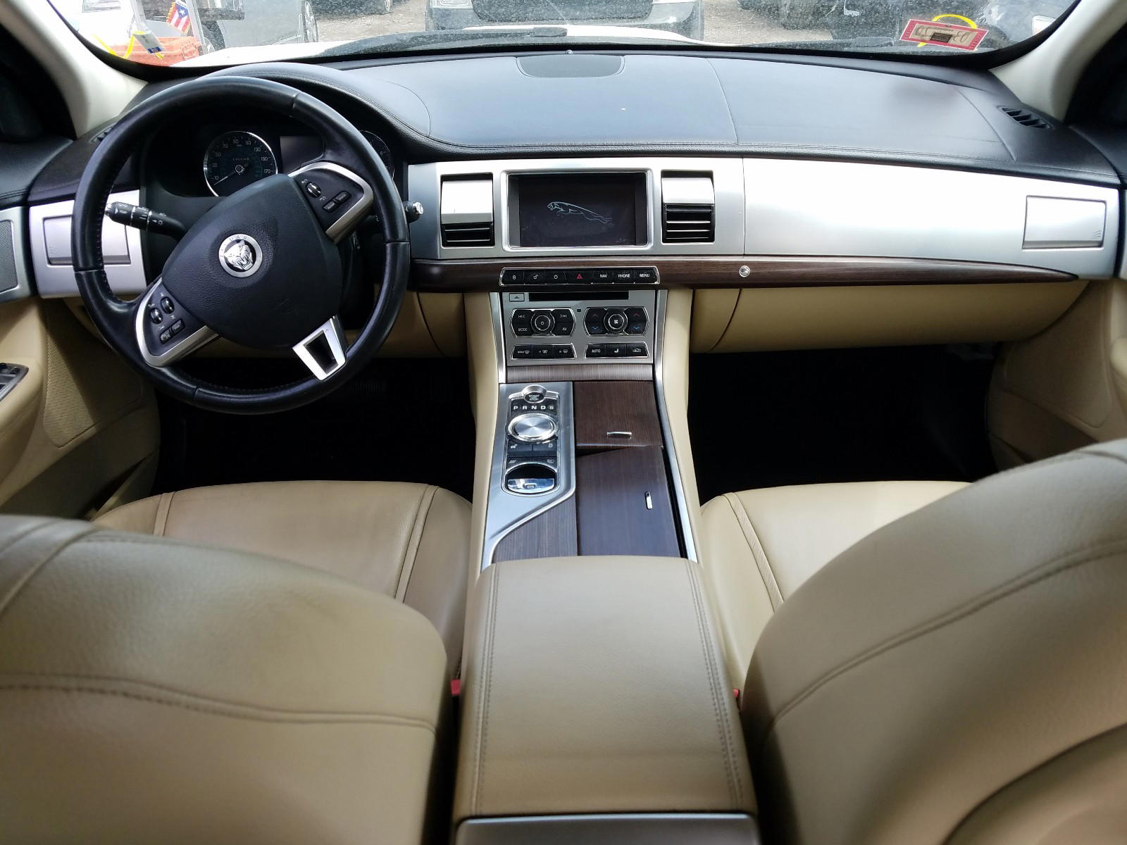 Photo 9 from auction – 2012 JAGUAR XF with VIN SAJWA0FB5CLS29357