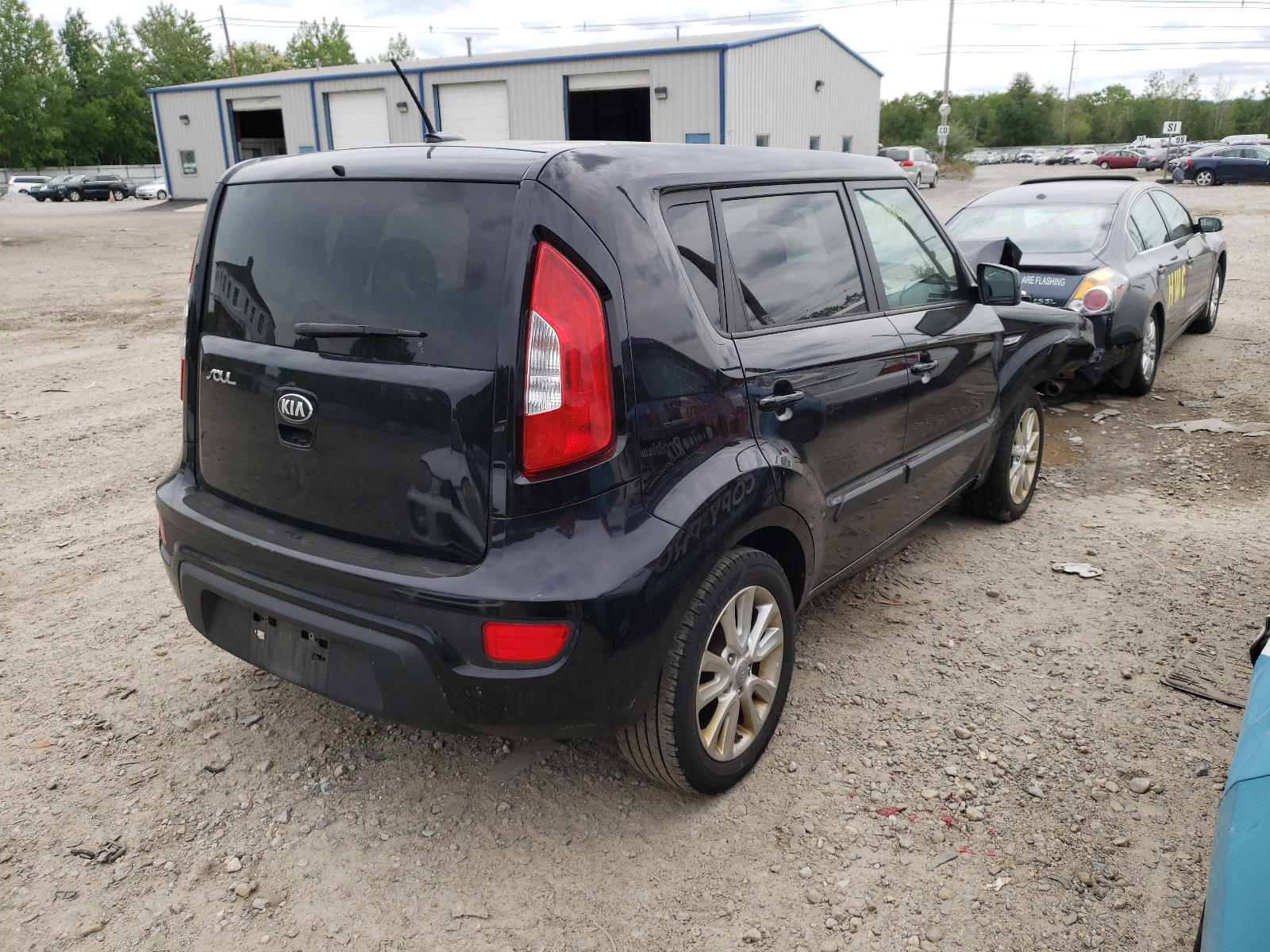Photo 4 from auction – 2013 KIA SOUL with VIN KNDJT2A50D7753252