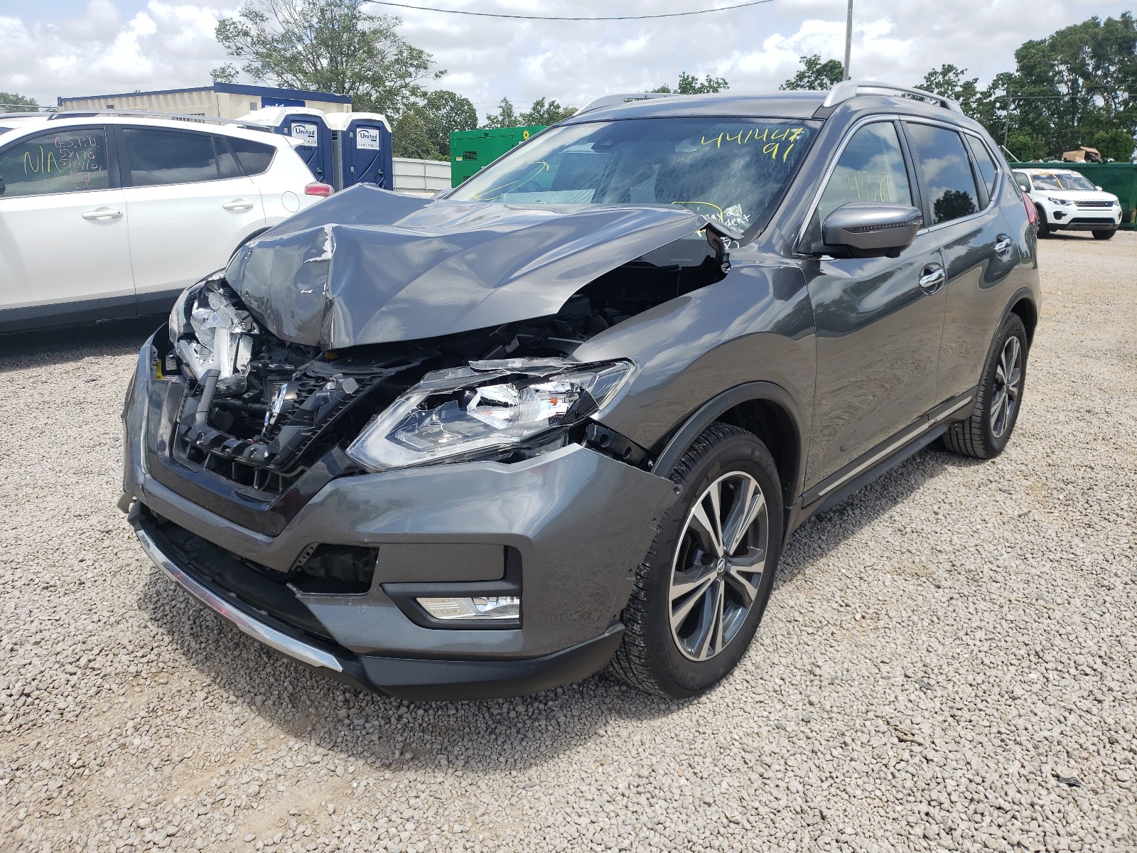 Photo 2 from auction – 2017 NISSAN ROGUE with VIN JN8AT2MT3HW390374