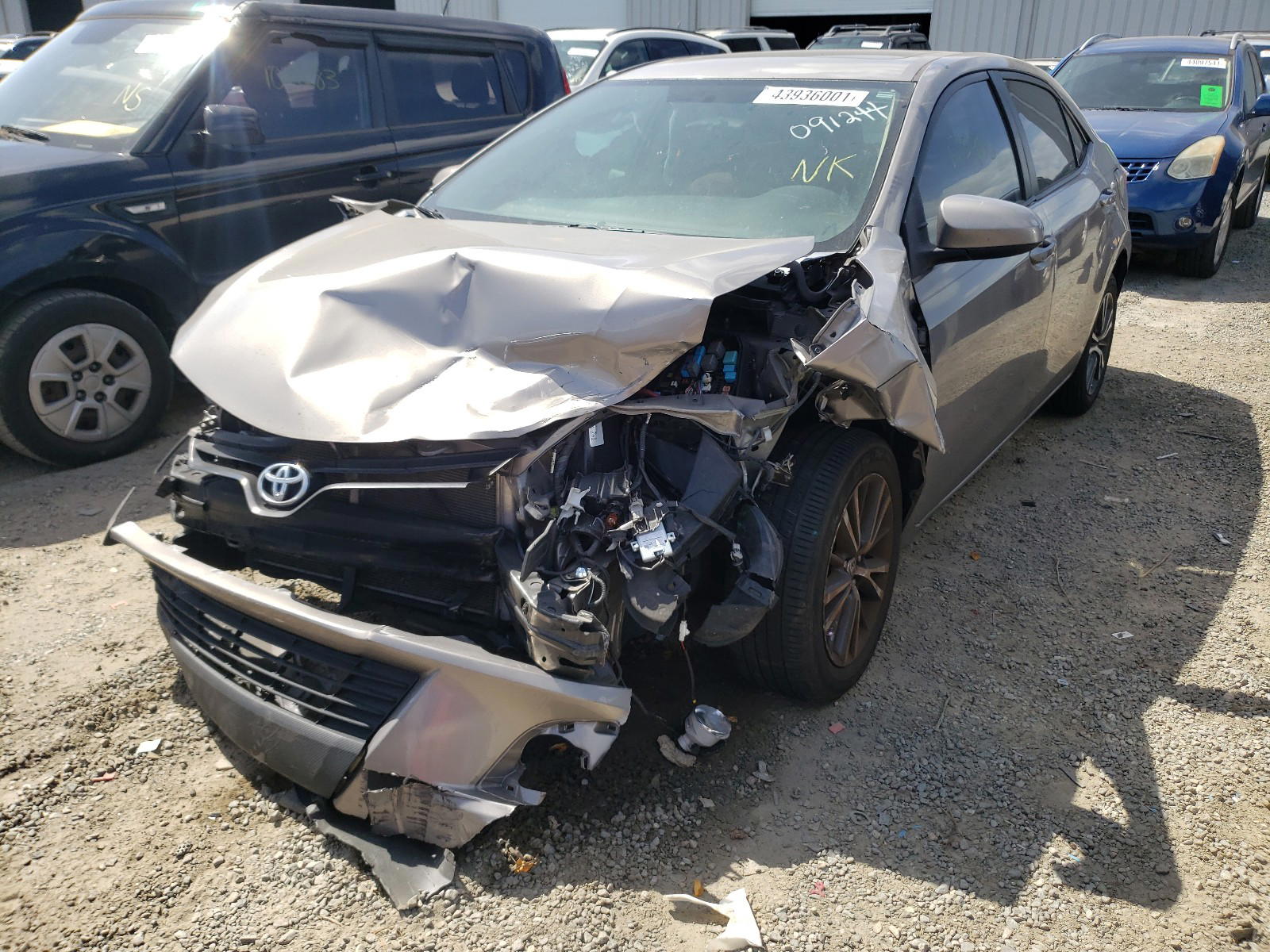 Photo 2 from auction – 2014 TOYOTA COROLLA L with VIN 2T1BURHEXEC091244