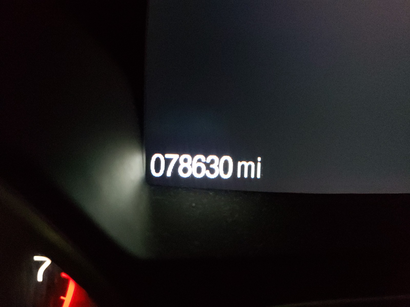Photo 8 from auction – 2017 FORD ESCAPE SE with VIN 1FMCU9GD6HUD22060