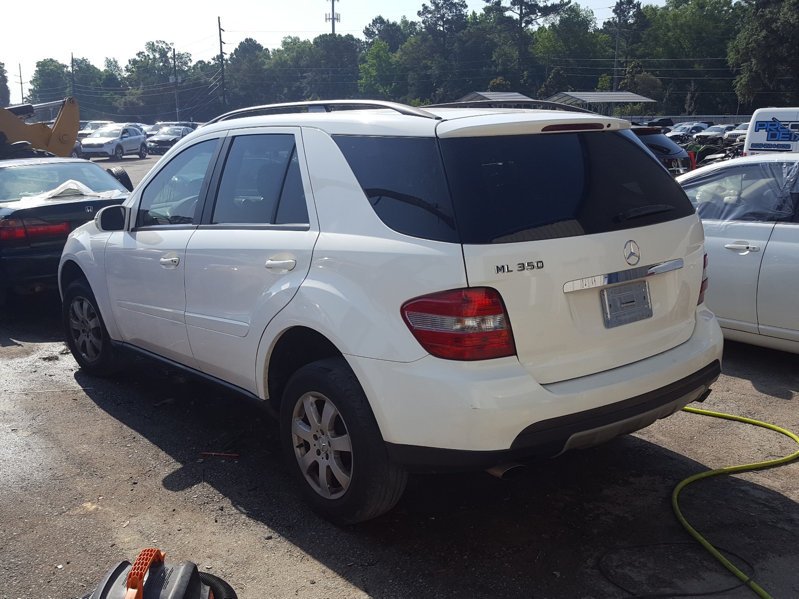 Photo 3 from auction – 2006 MERCEDES-BENZ ML 350 with VIN 4JGBB86E76A026047