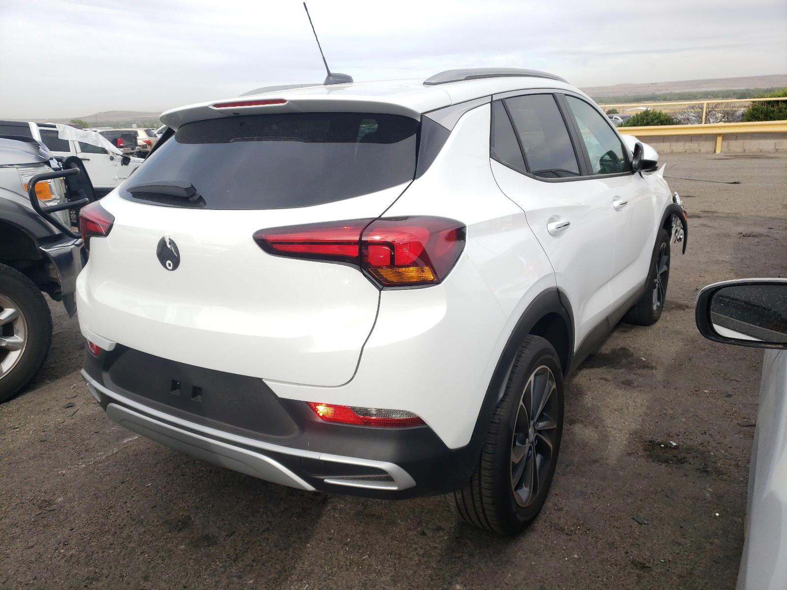 Photo 4 from auction – 2021 BUICK ENCORE GX with VIN KL4MMDSL2MB154122