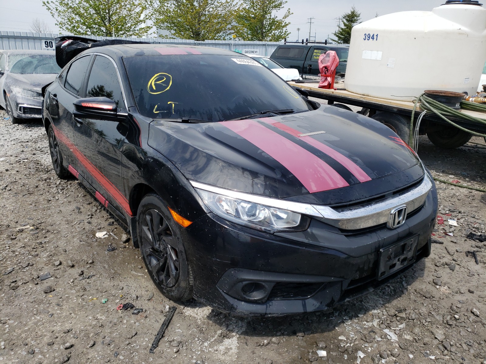 Photo 1 from auction – 2018 HONDA CIVIC EX with VIN 2HGFC2F88JH021218
