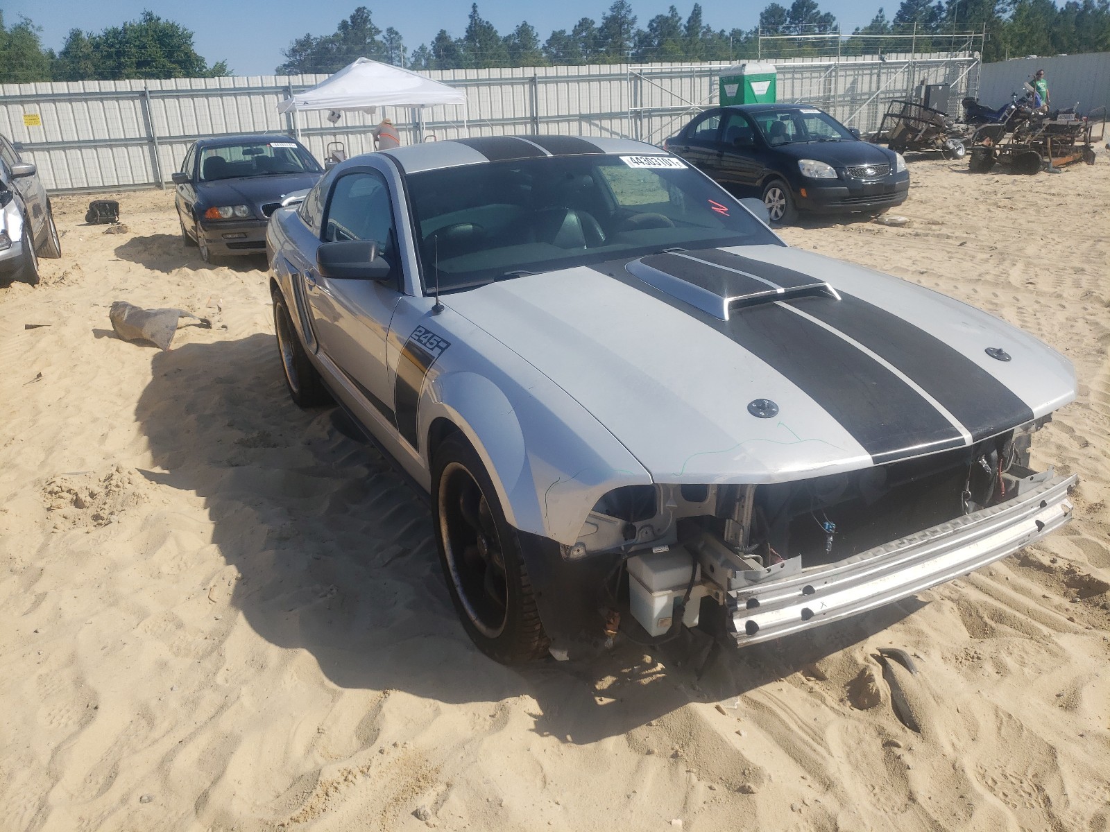 Photo 1 from auction – 2005 FORD MUSTANG with VIN 1ZVFT80N455152446