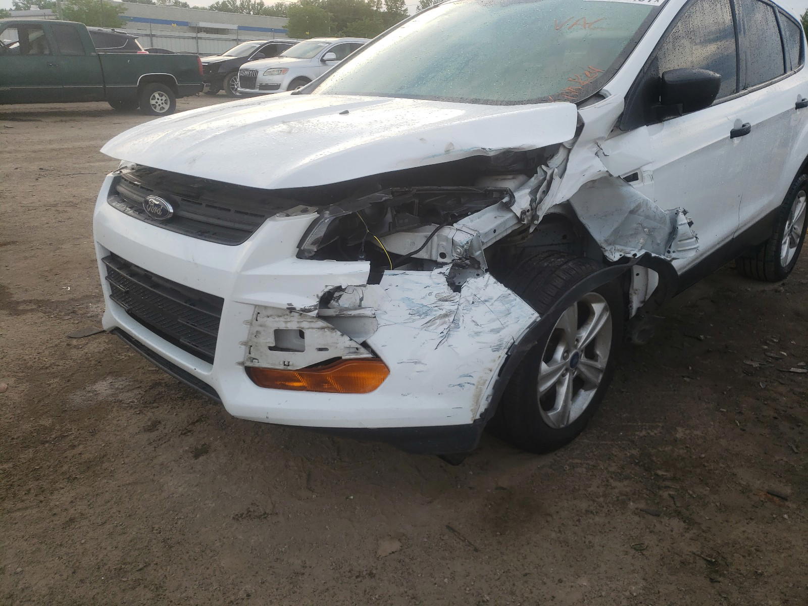 Photo 9 from auction – 2014 FORD ESCAPE S with VIN 1FMCU0F79EUE49730