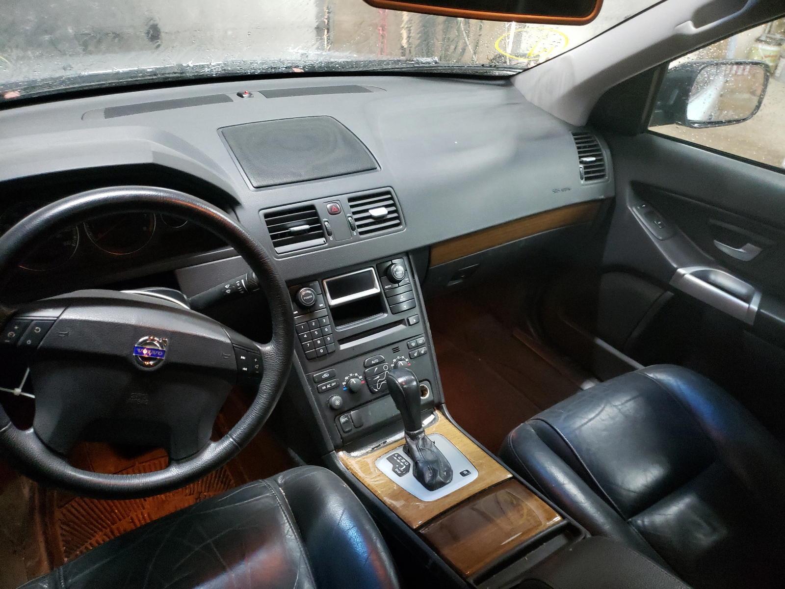 Photo 10 from auction – 2005 VOLVO XC90 with VIN YV1CM592251171850