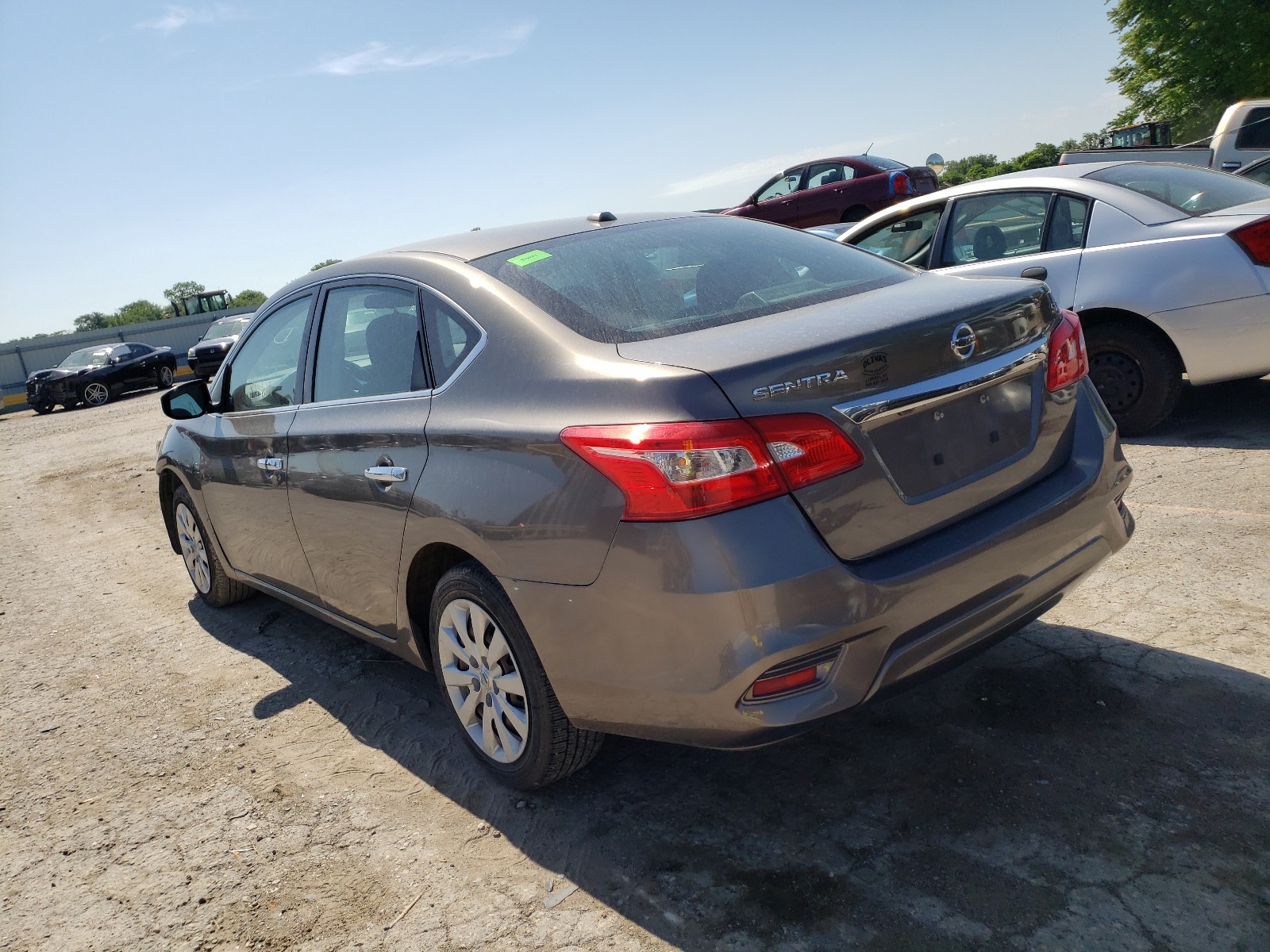 Photo 3 from auction – 2016 NISSAN SENTRA S with VIN 3N1AB7AP6GL666749