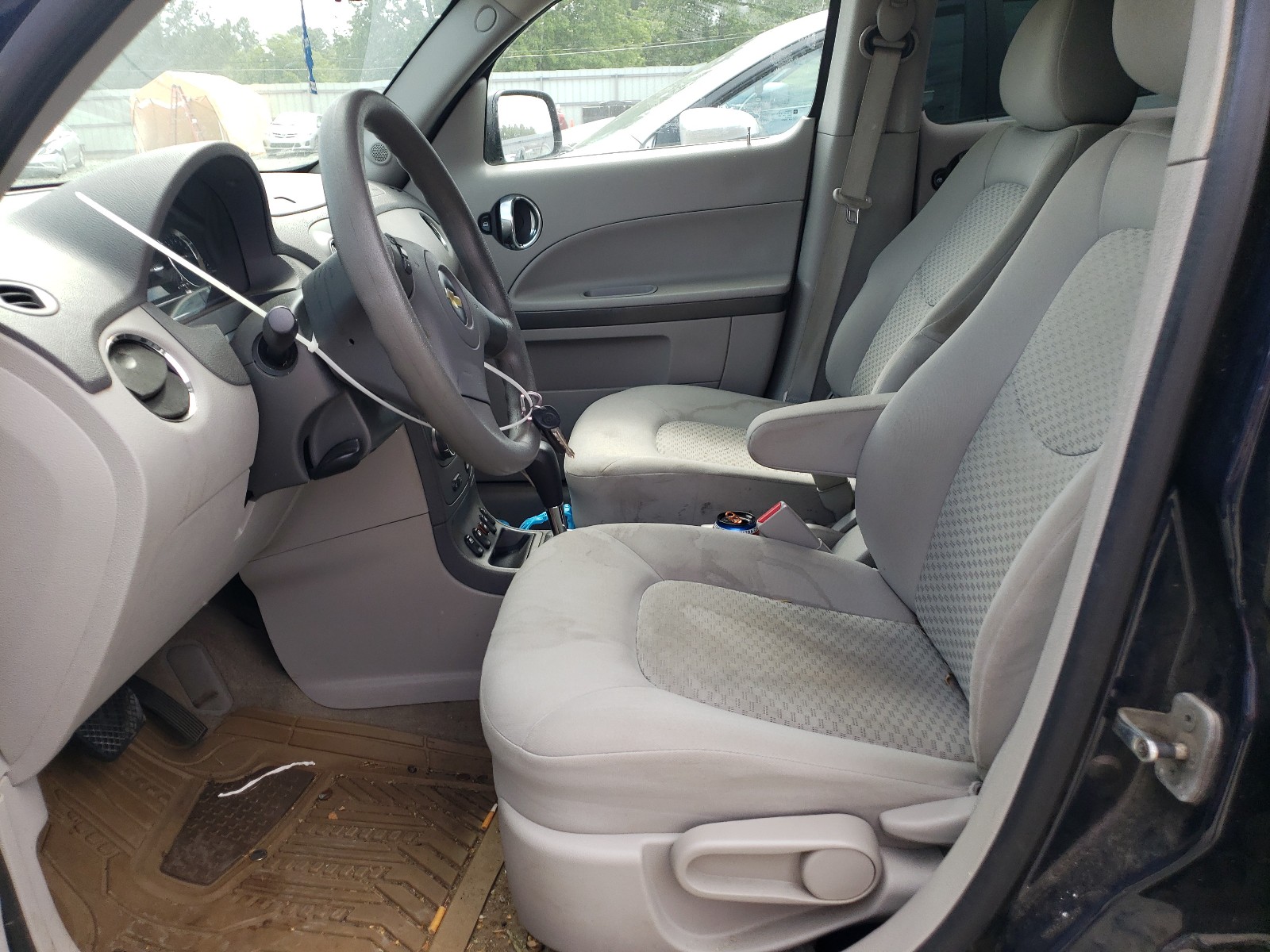 Photo 5 from auction – 2008 CHEVROLET HHR LS with VIN 3GNDA13D48S615259