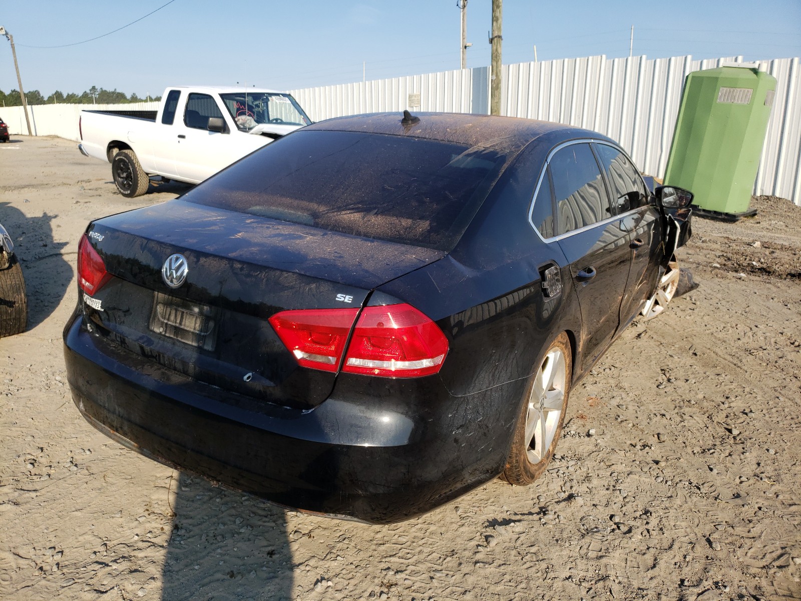 Photo 4 from auction – 2014 VOLKSWAGEN PASSAT SE with VIN 1VWBP7A32EC019688