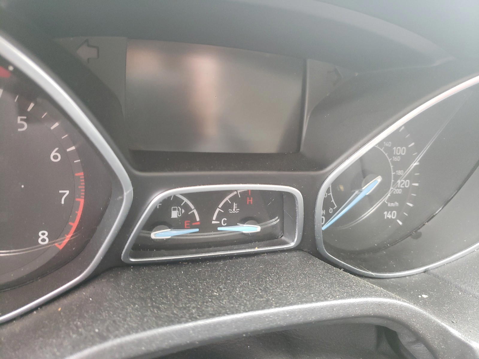 Photo 8 from auction – 2017 FORD FOCUS SE with VIN 1FADP3FE6HL292545