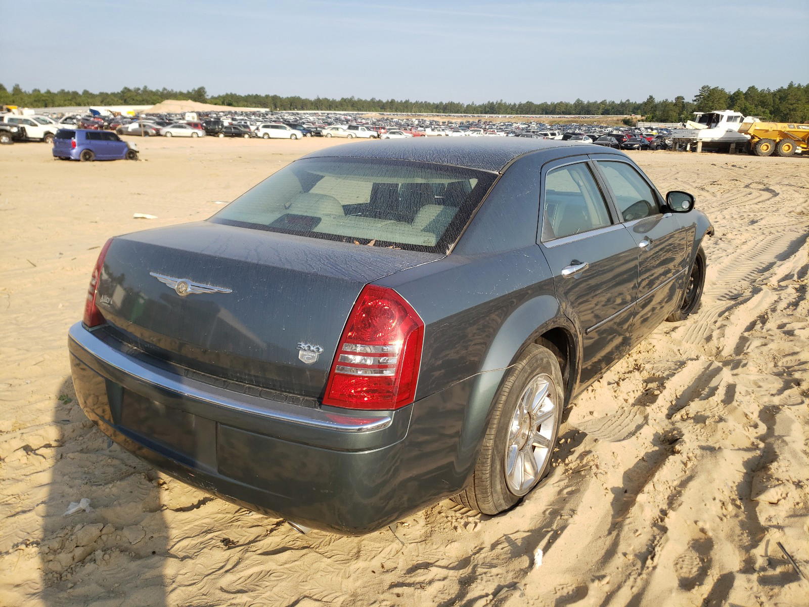 Photo 4 from auction – 2005 CHRYSLER 300C with VIN 2C3JA63H35H653709