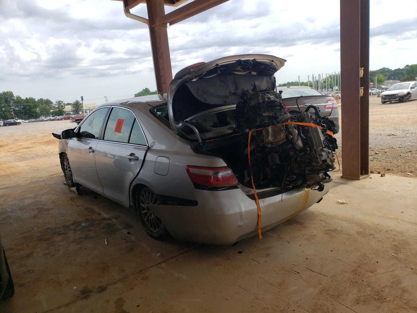 Photo 3 from auction – 2007 TOYOTA CAMRY LE with VIN 4T1BK46KX7U048428
