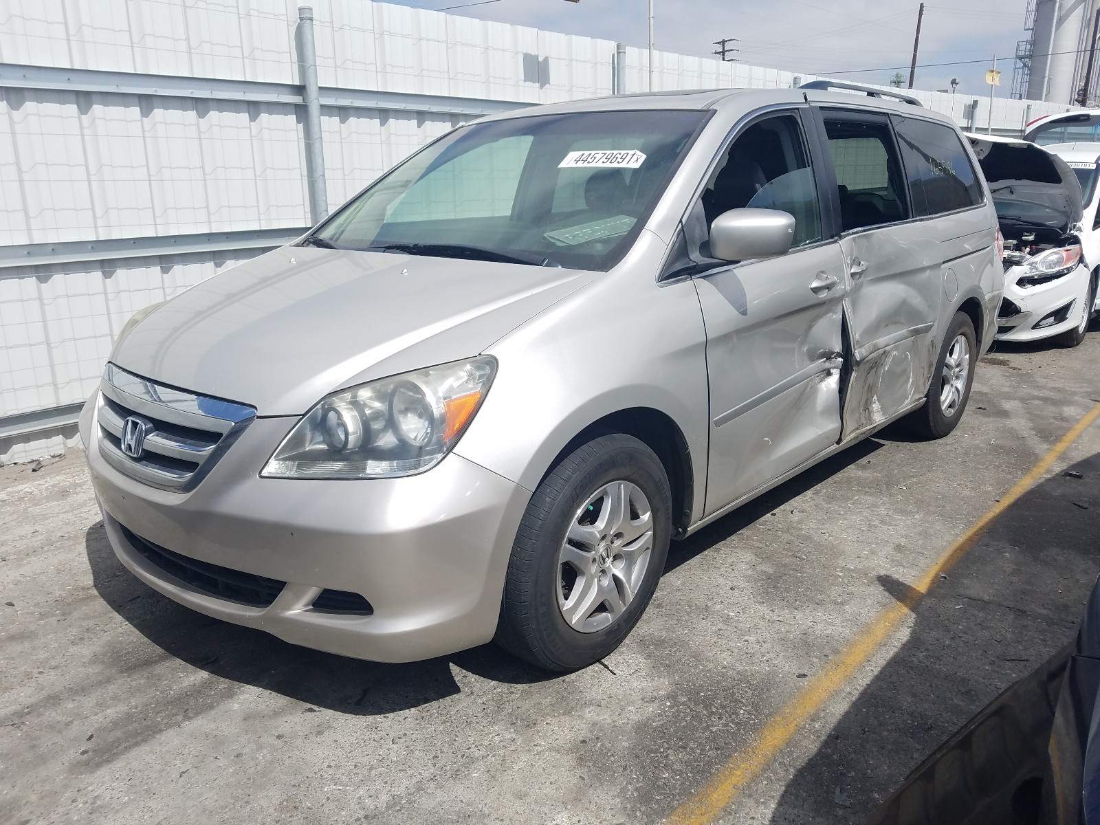 Photo 2 from auction – 2006 HONDA ODYSSEY EX with VIN 5FNRL38686B439336