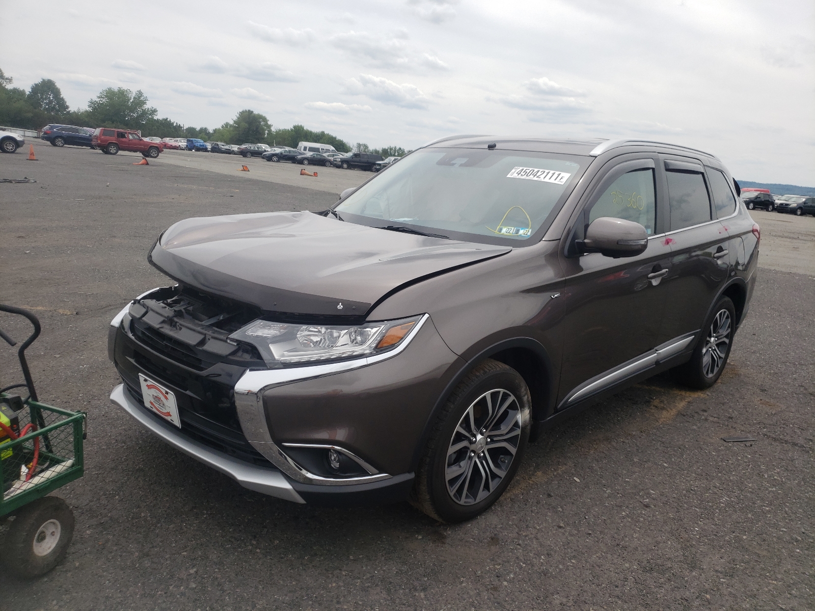 Photo 2 from auction – 2017 MITSUBISHI OUTLANDER with VIN JA4JZ4AX8HZ022228