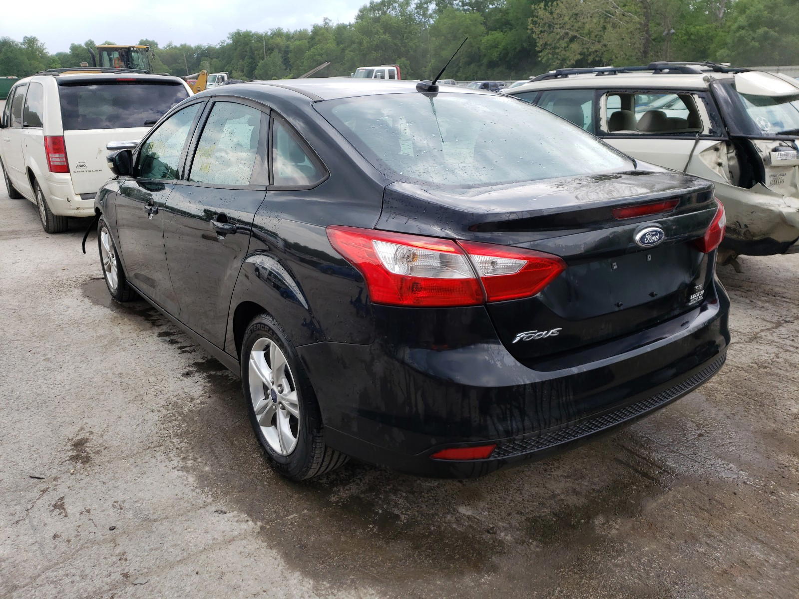 Photo 3 from auction – 2014 FORD FOCUS SE with VIN 1FADP3F21EL245103