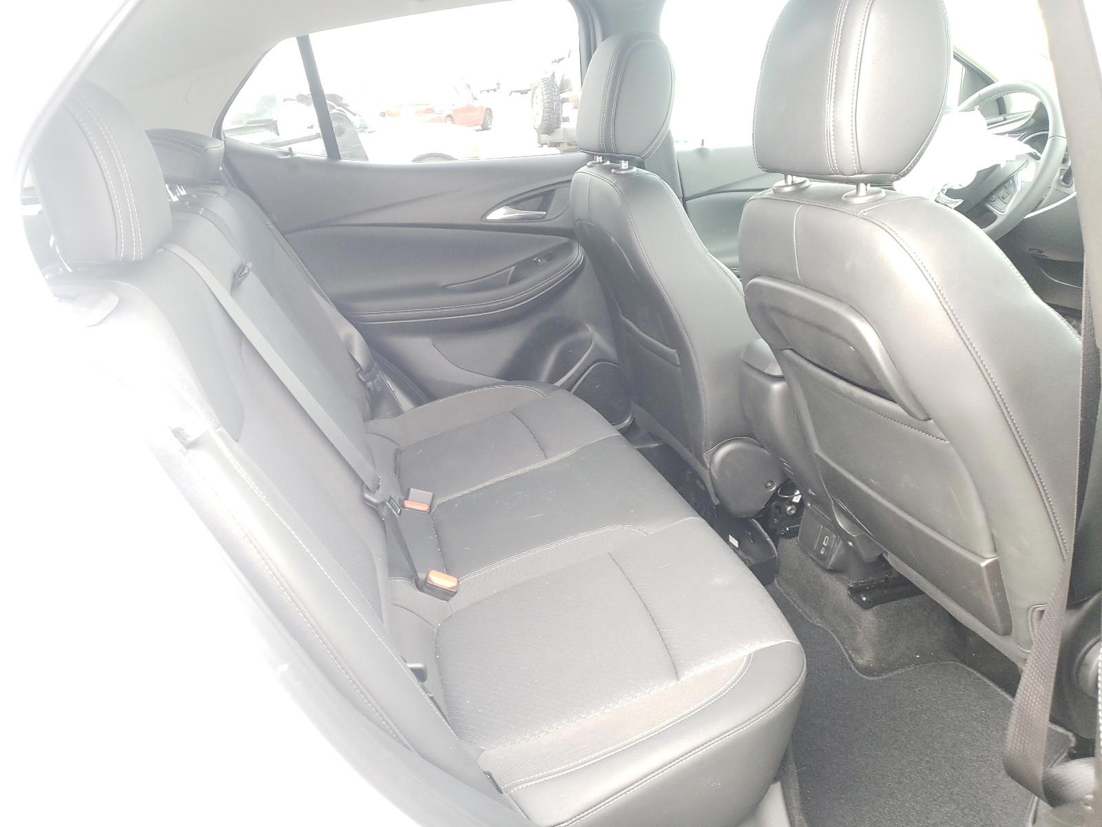 Photo 6 from auction – 2021 BUICK ENCORE GX with VIN KL4MMDSL2MB154122