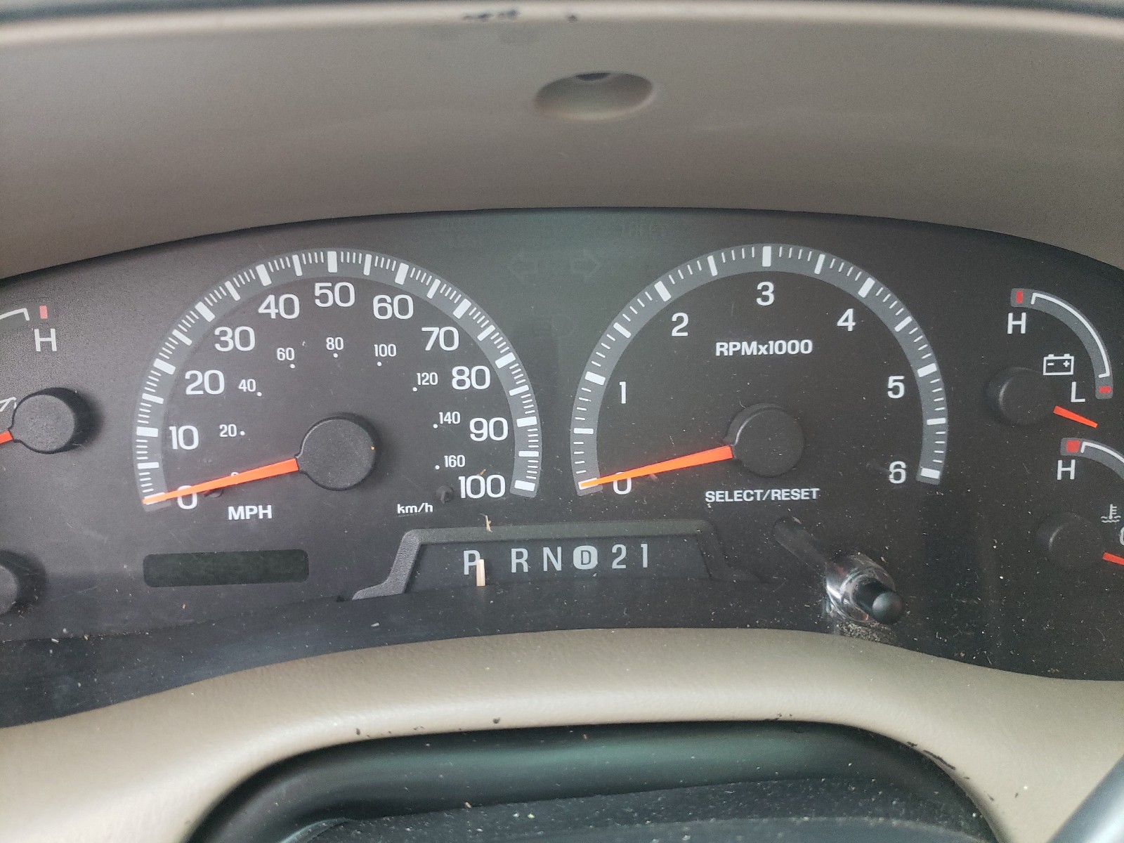 Photo 8 from auction – 2001 FORD F150 SUPER with VIN 1FTRW07L51KE19490