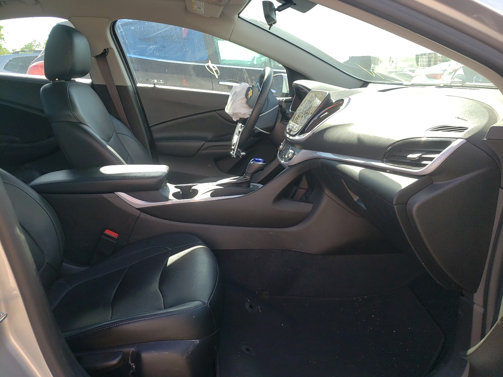 Photo 5 from auction – 2017 CHEVROLET VOLT LT with VIN 1G1RC6S56HU203742