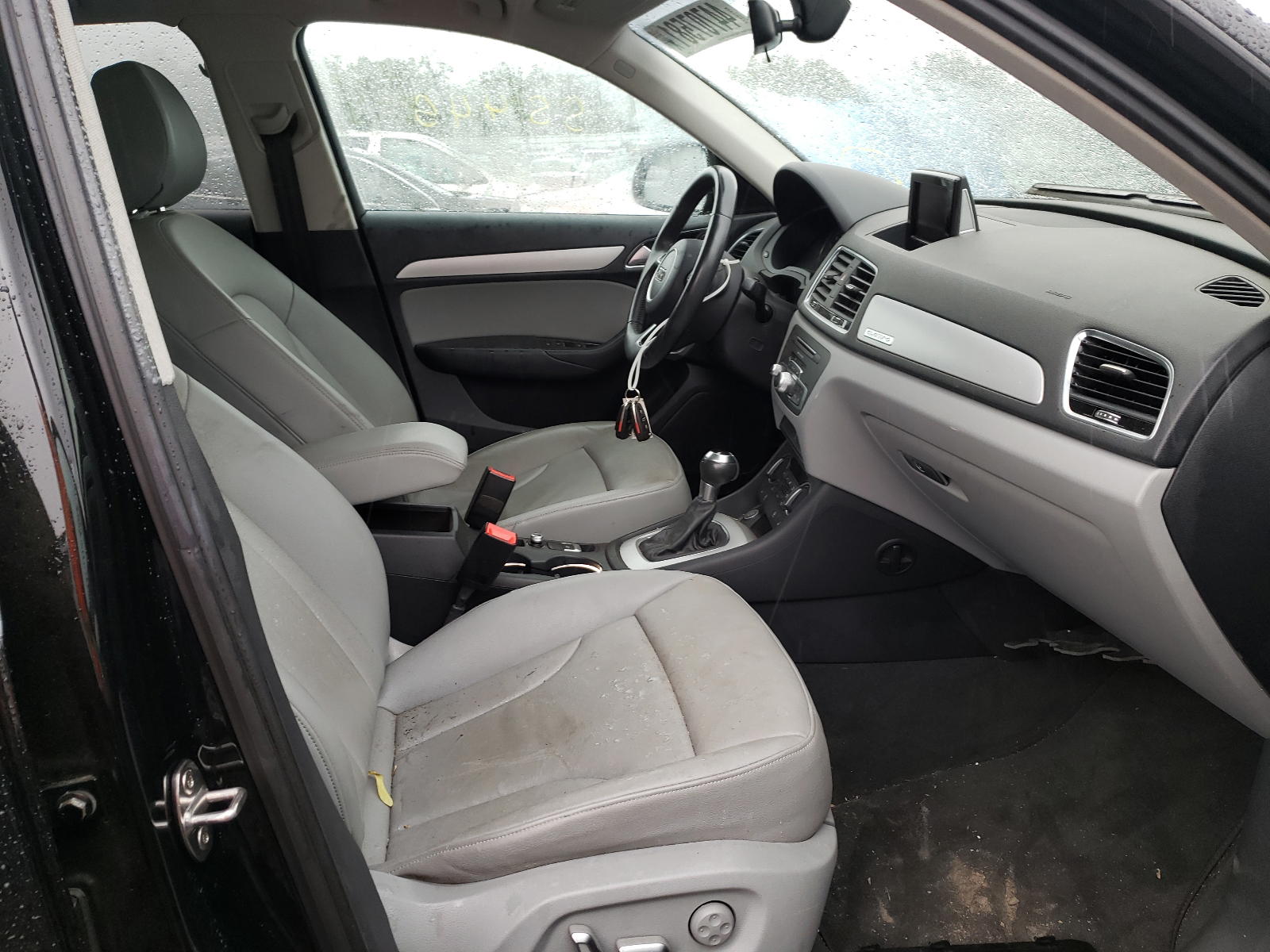 Photo 5 from auction – 2017 AUDI Q3 PREMIUM with VIN WA1ECCFS0HR005725