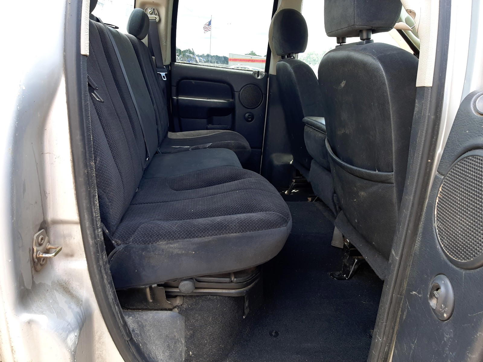 Photo 6 from auction – 2005 DODGE RAM 1500 S with VIN 1D7HA18D65J634739
