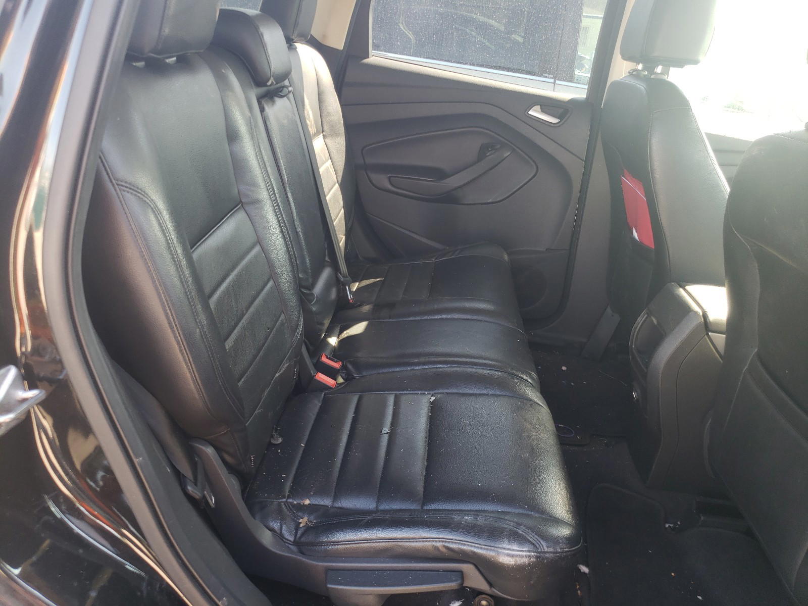 Photo 6 from auction – 2014 FORD ESCAPE SE with VIN 1FMCU0G91EUB98461