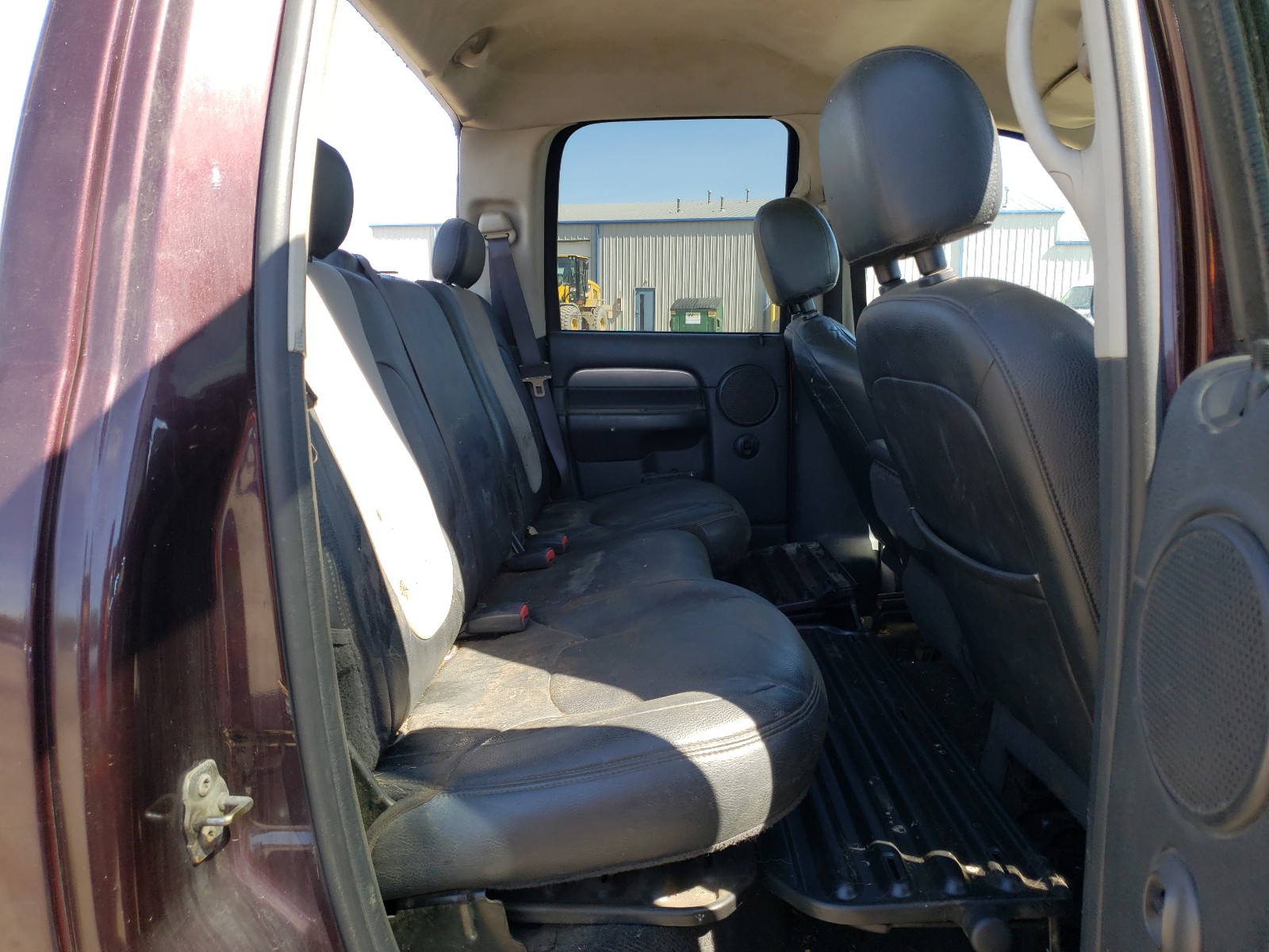 Photo 6 from auction – 2004 DODGE RAM 1500 S with VIN 1D7HU18D04S716935