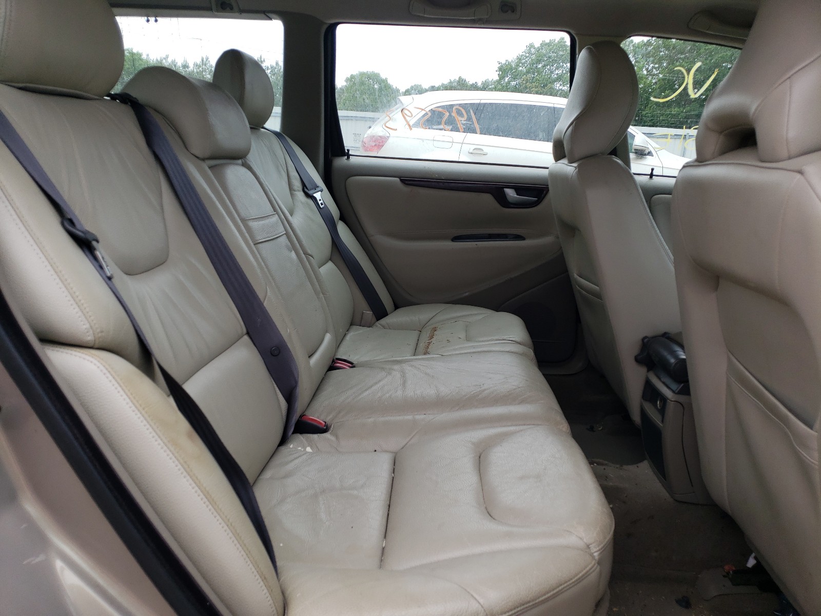 Photo 6 from auction – 2003 VOLVO V70 2.4T with VIN YV1SW58D132312262