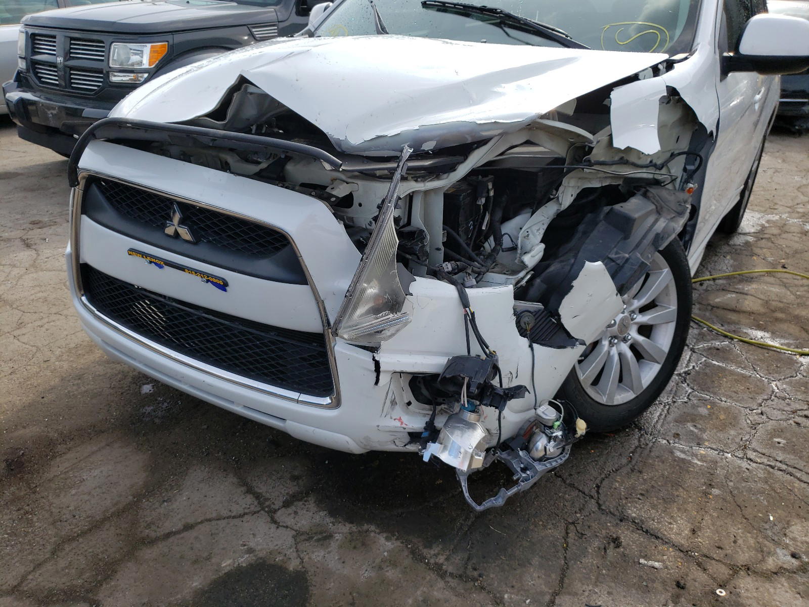 Photo 9 from auction – 2011 MITSUBISHI OUTLANDER with VIN JA4AP4AU6BZ004698