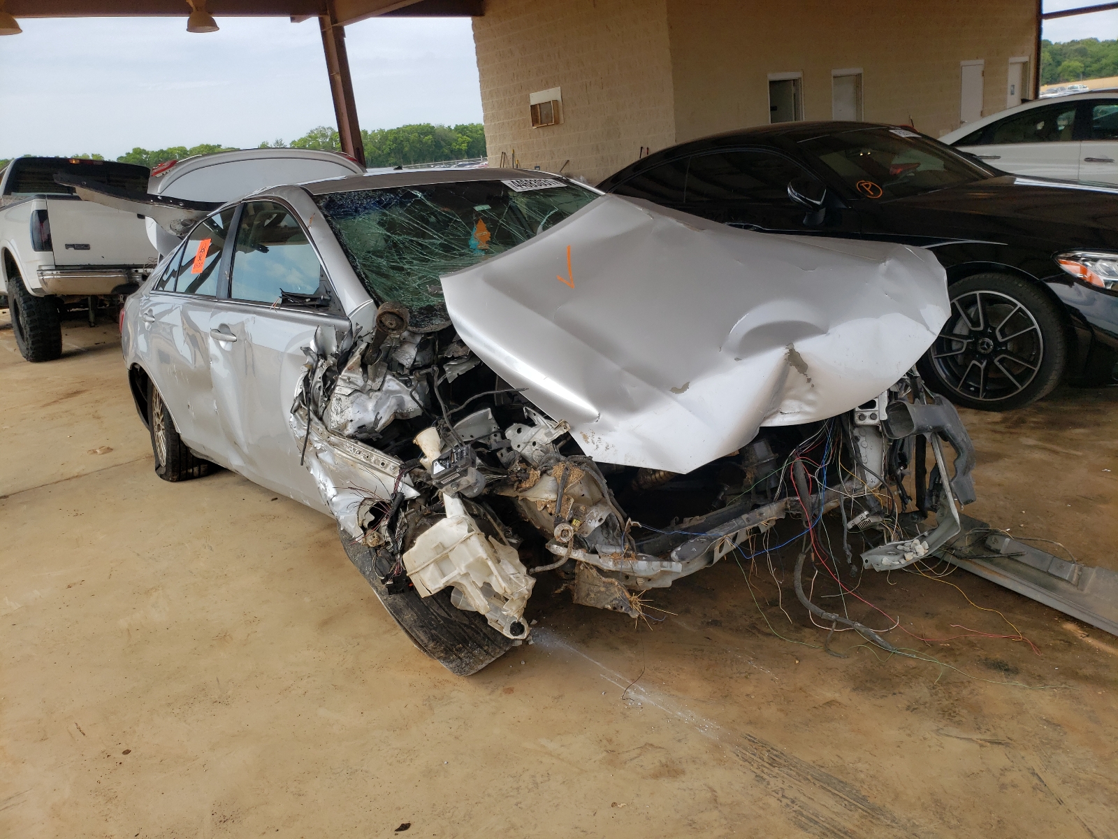 TOYOTA CAMRY LE 2007 with VIN 4T1BK46KX7U048428 - Photo from auction