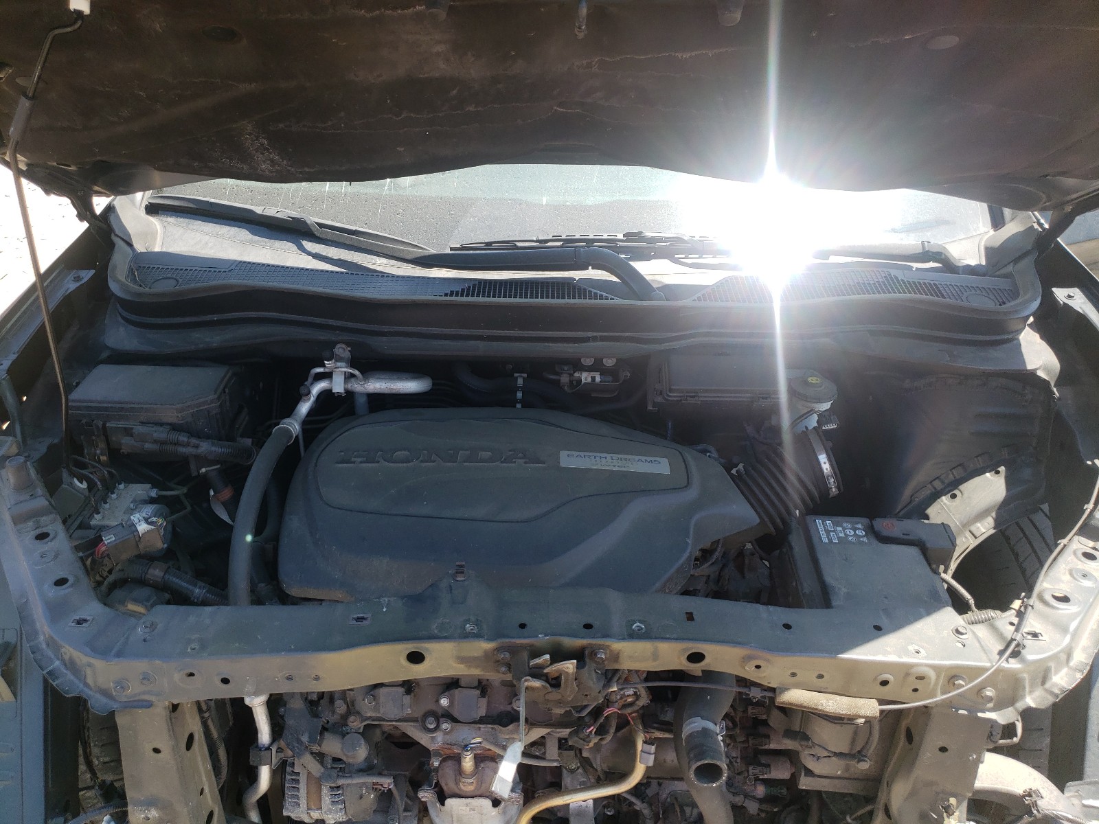 Photo 7 from auction – 2018 HONDA PILOT EXL with VIN 5FNYF6H50JB012561