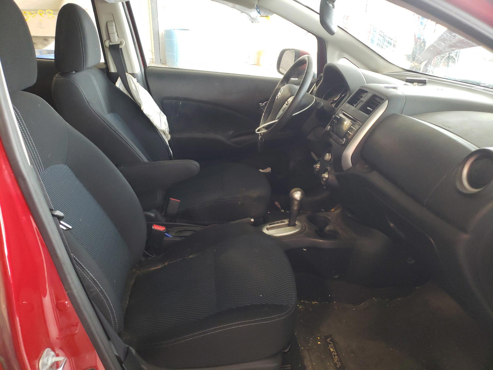 Photo 5 from auction – 2014 NISSAN VERSA NOTE with VIN 3N1CE2CP2EL407673