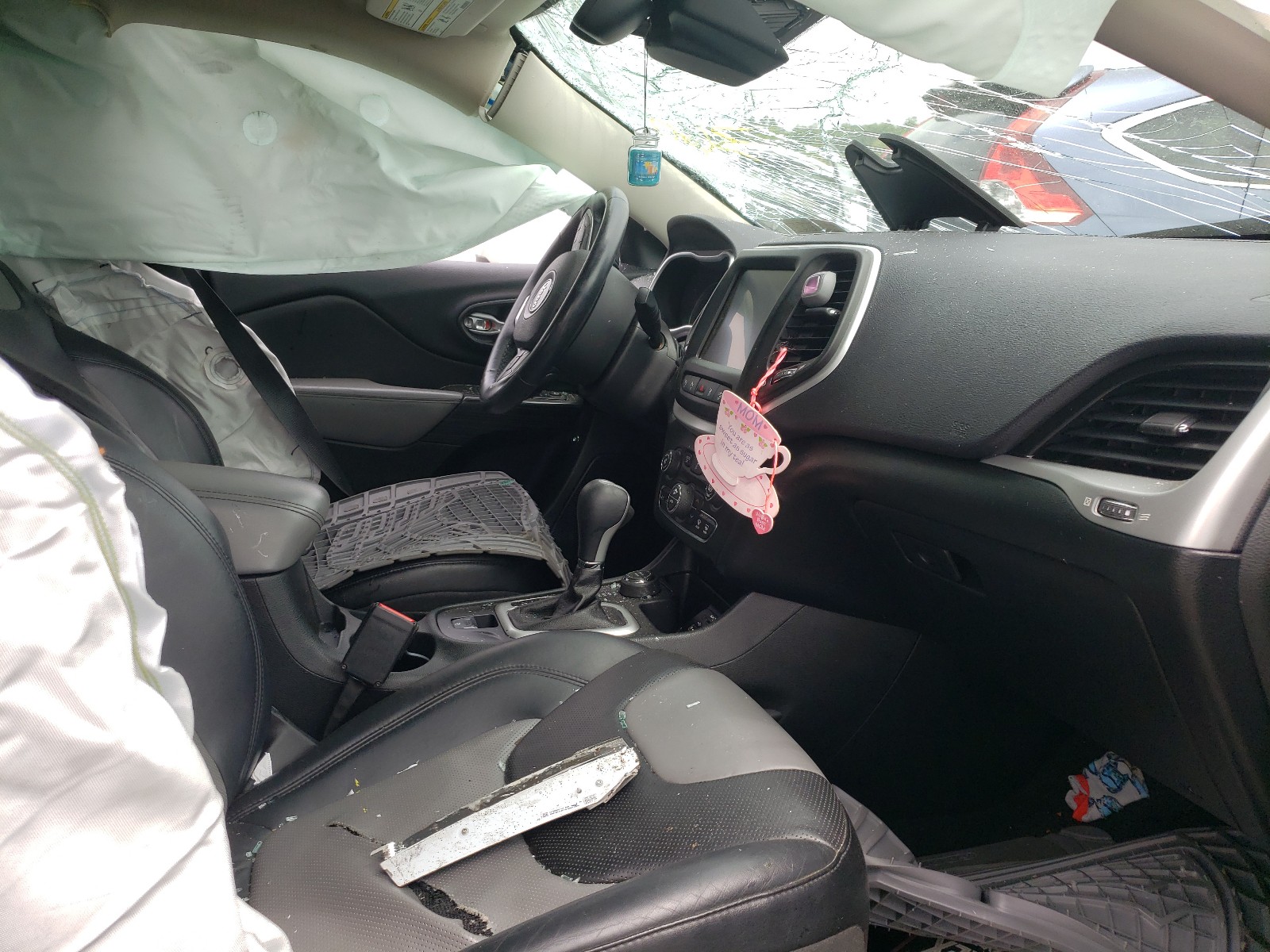 Photo 5 from auction – 2014 JEEP CHEROKEE L with VIN 1C4PJMDS9EW156010