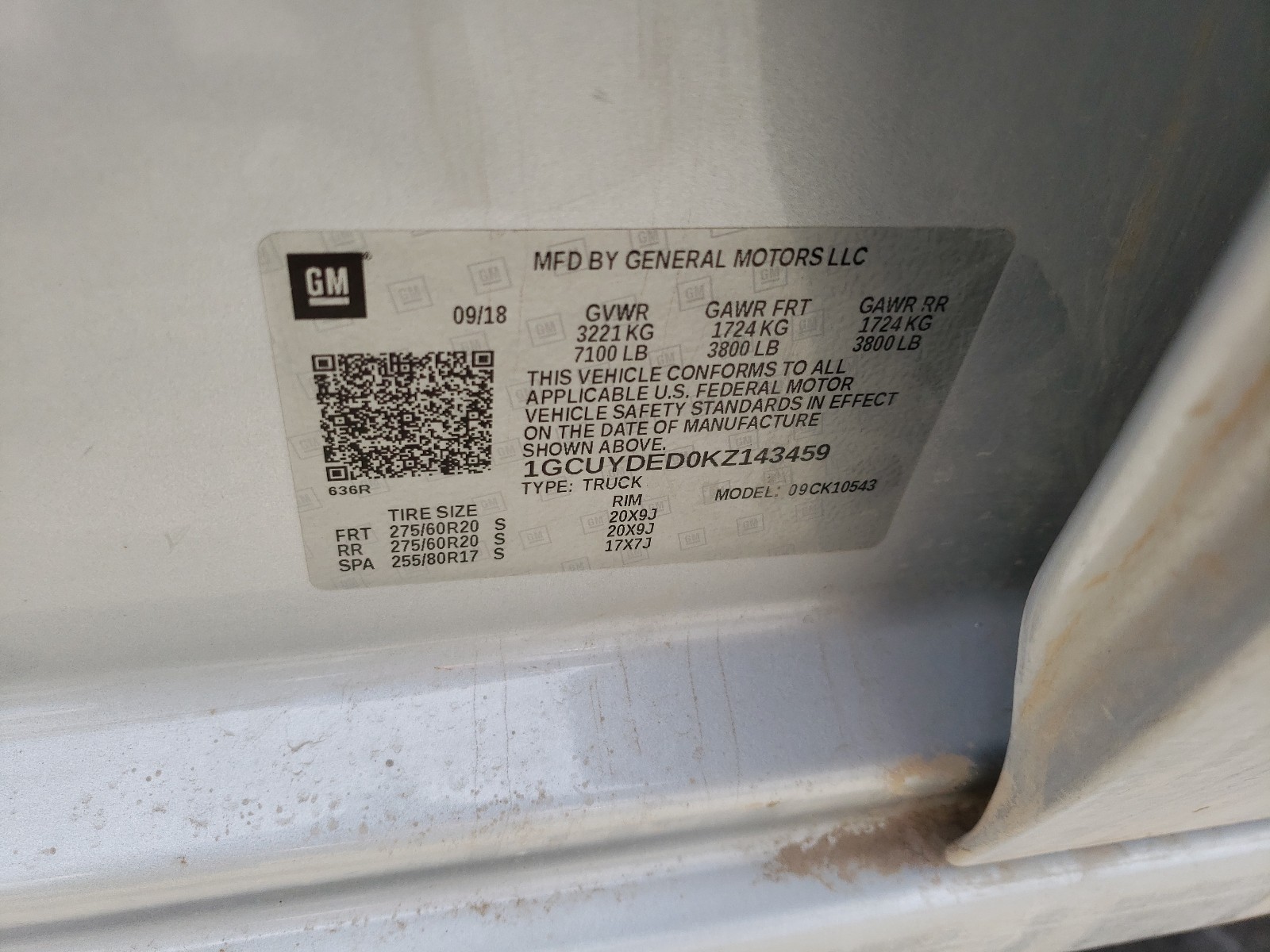 Photo 10 from auction – 2019 CHEVROLET SILVERADO with VIN 1GCUYDED0KZ143459