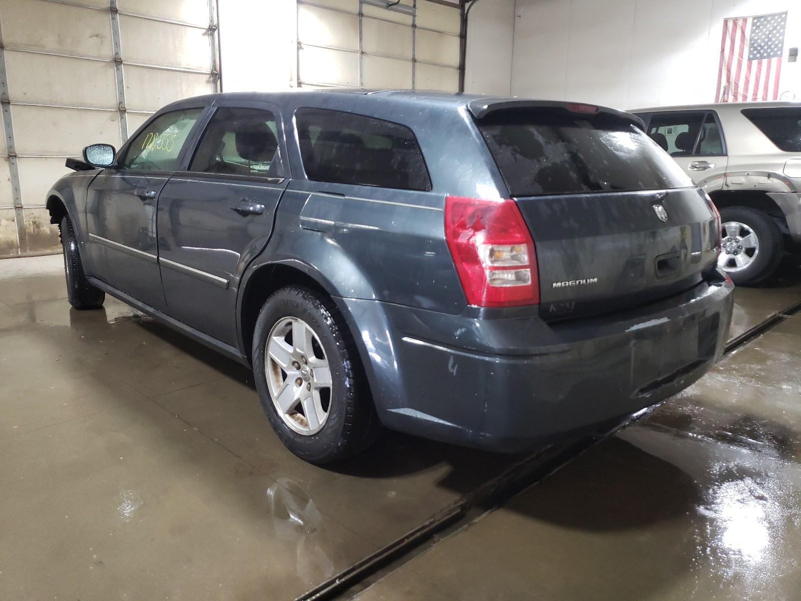 Photo 3 from auction – 2007 DODGE MAGNUM SXT with VIN 2D4FV47V77H734938