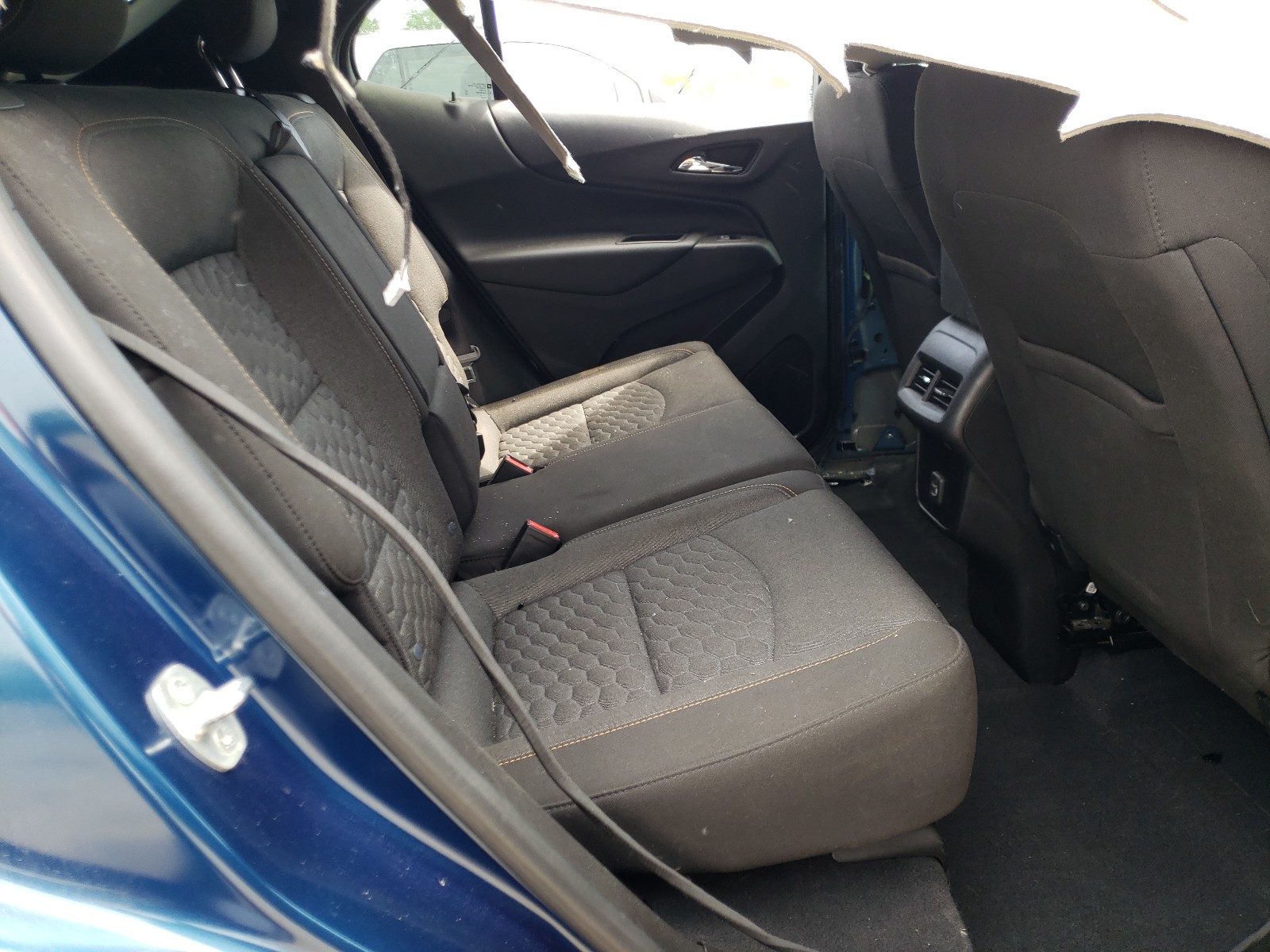 Photo 6 from auction – 2020 CHEVROLET EQUINOX LT with VIN 2GNAXJEV7L6115658