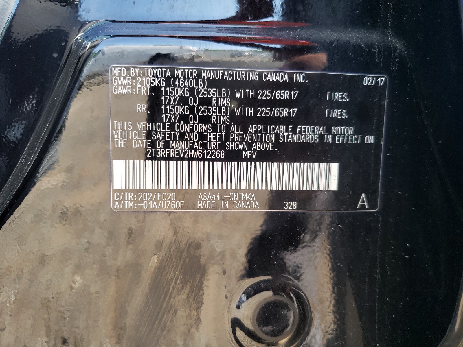 Photo 10 from auction – 2017 TOYOTA RAV4 XLE with VIN 2T3RFREV2HW612268