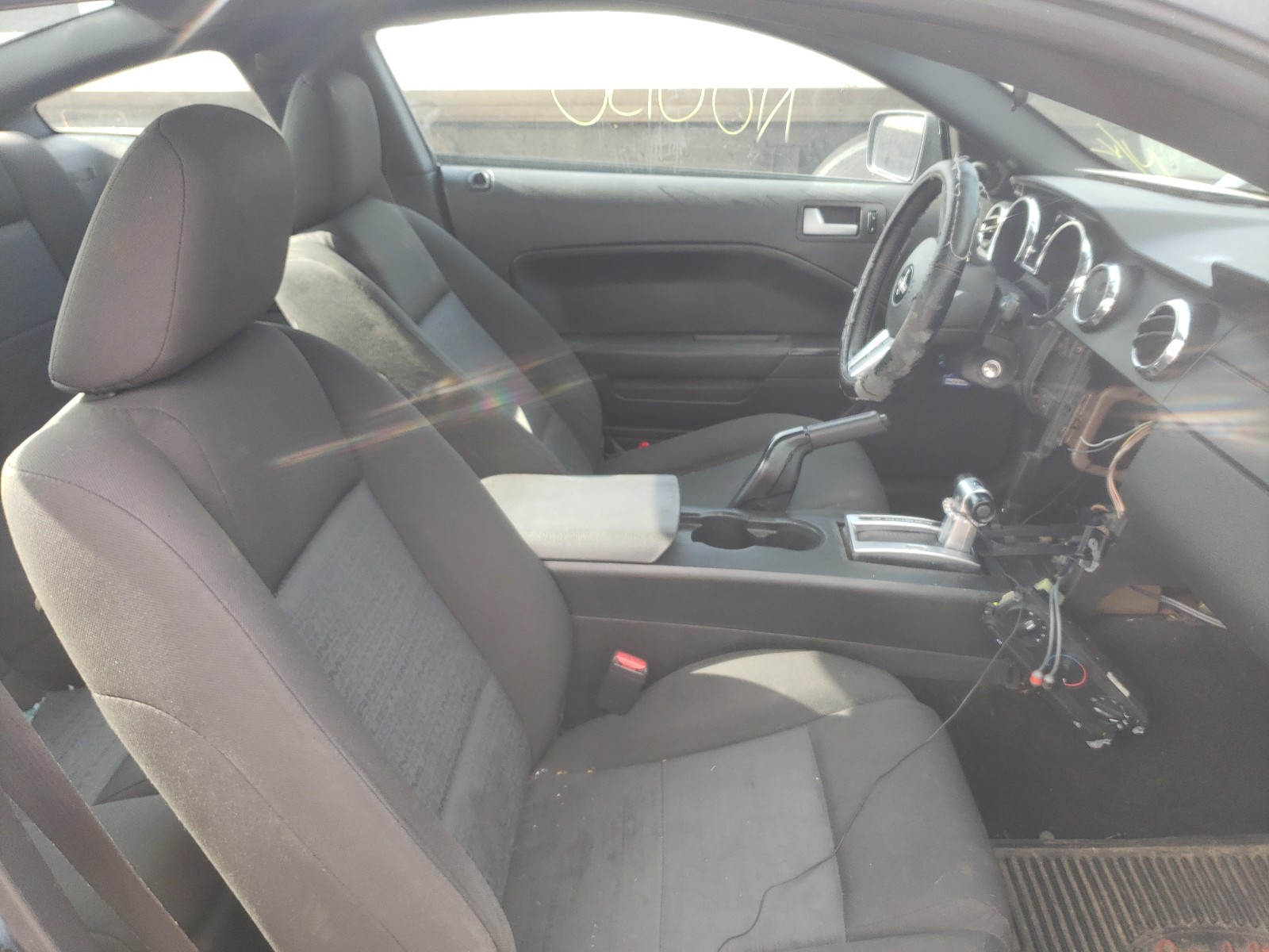 Photo 5 from auction – 2007 FORD MUSTANG with VIN 1ZVFT80N375370249