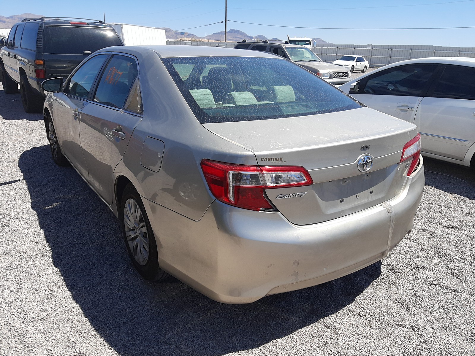 Photo 3 from auction – 2014 TOYOTA CAMRY L with VIN 4T1BF1FKXEU415103