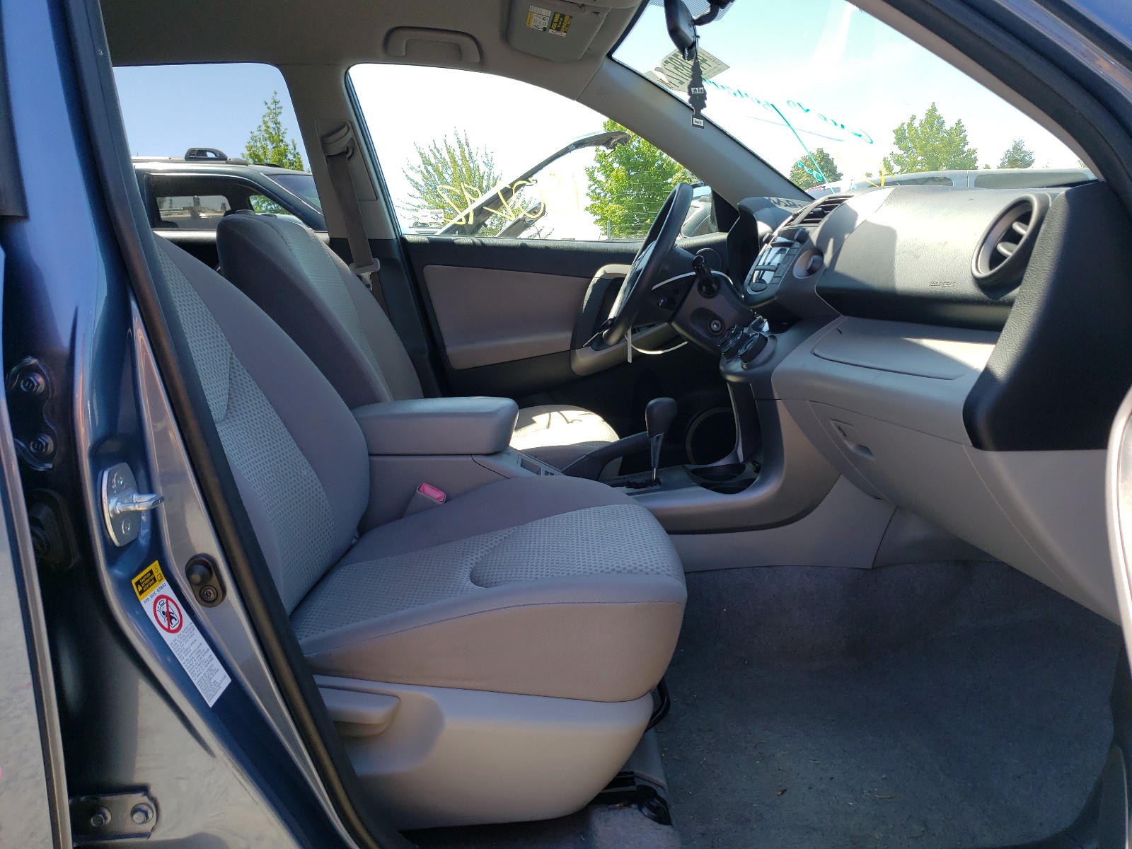Photo 5 from auction – 2008 TOYOTA RAV4 with VIN JTMBD33V386061809