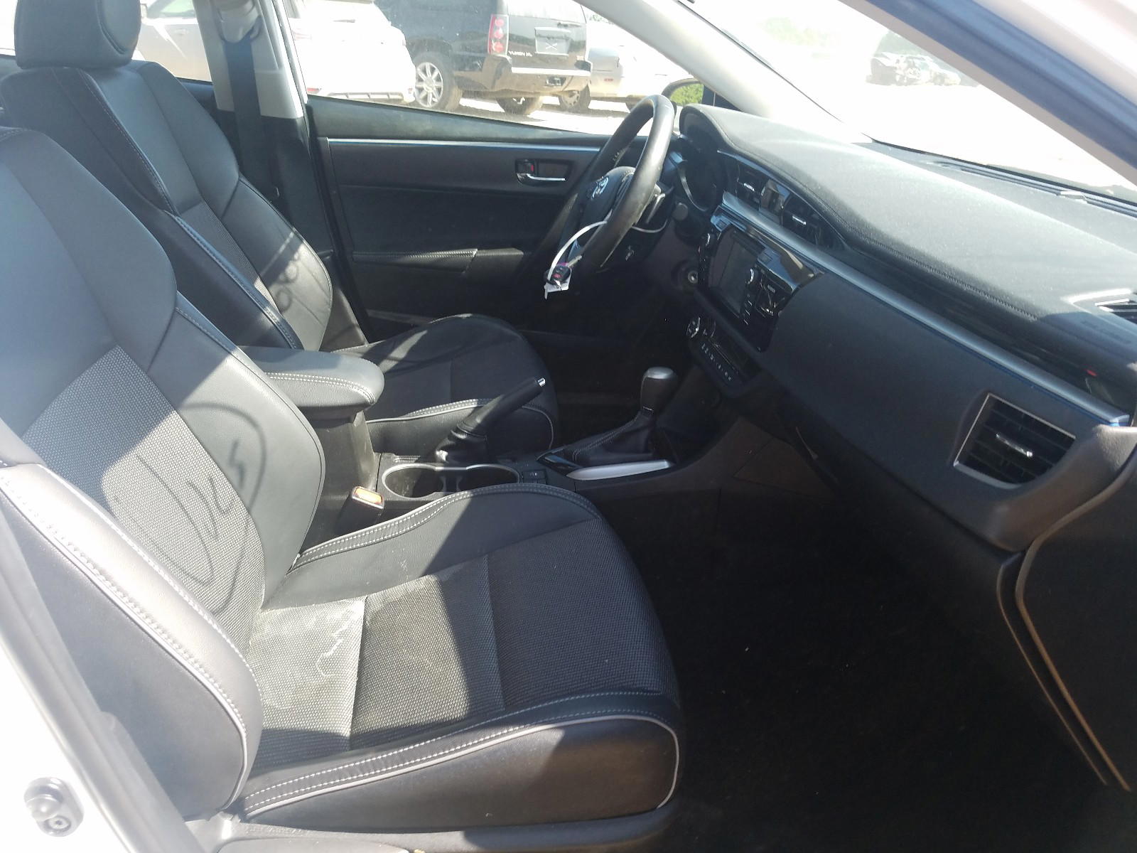 Photo 5 from auction – 2016 TOYOTA COROLLA L with VIN 5YFBURHE0GP387568