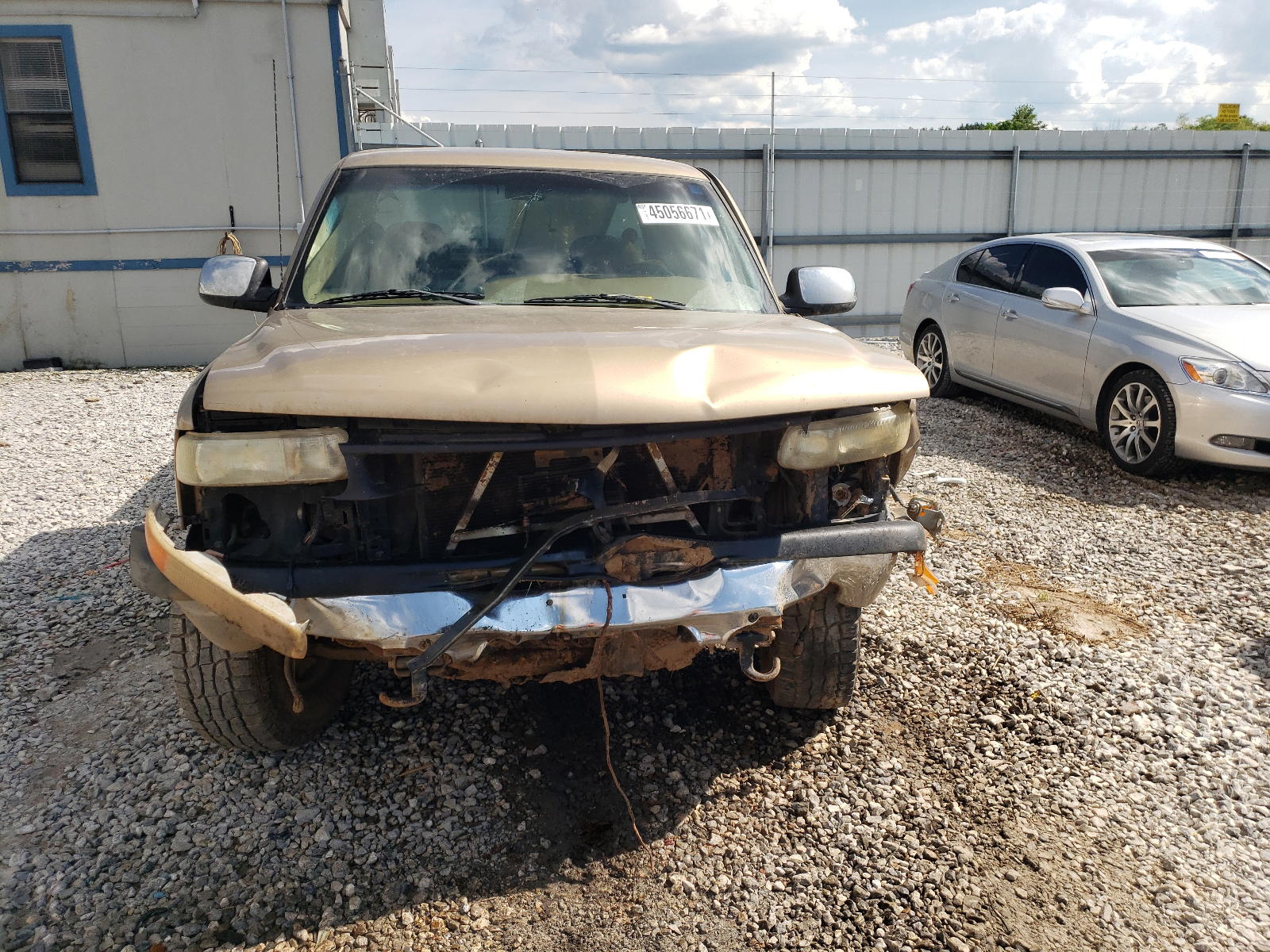 Photo 9 from auction – 2000 CHEVROLET SILVERADO with VIN 2GCEK19T4Y1208269
