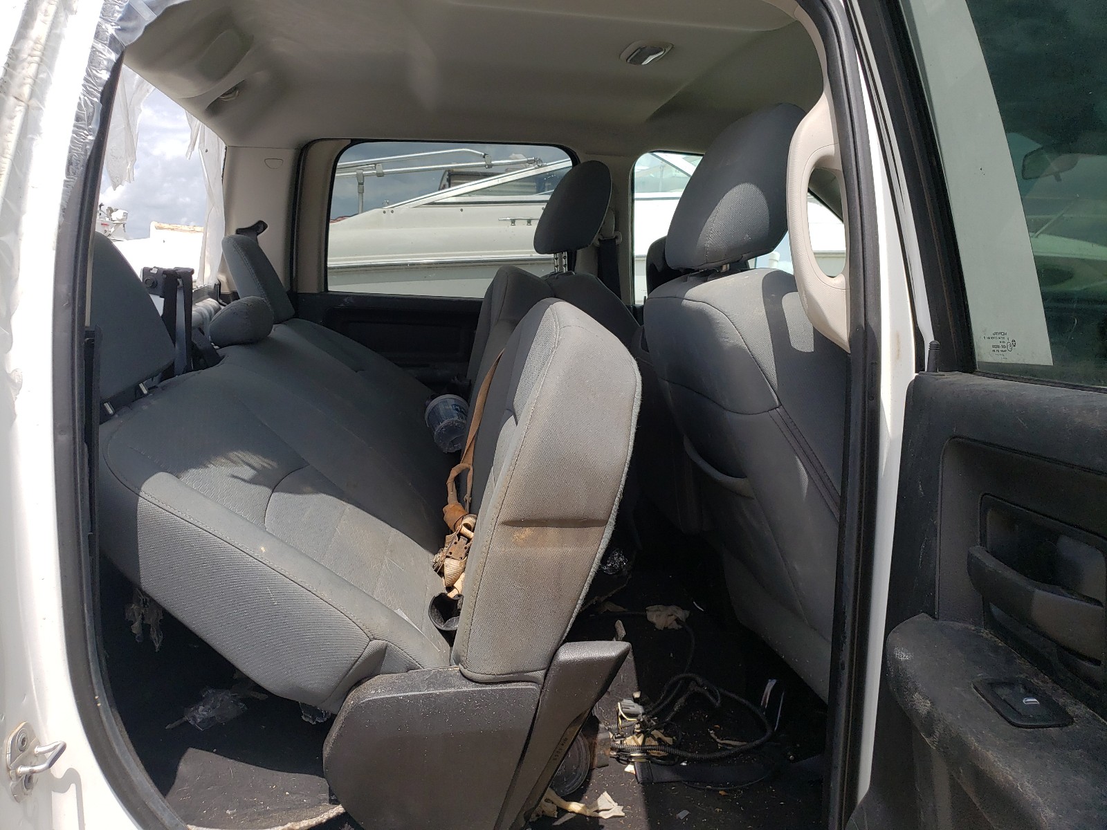 Фото 6 с аукциона – 2014 RAM 3500 ST с VIN 3C63RPGL9EG132437