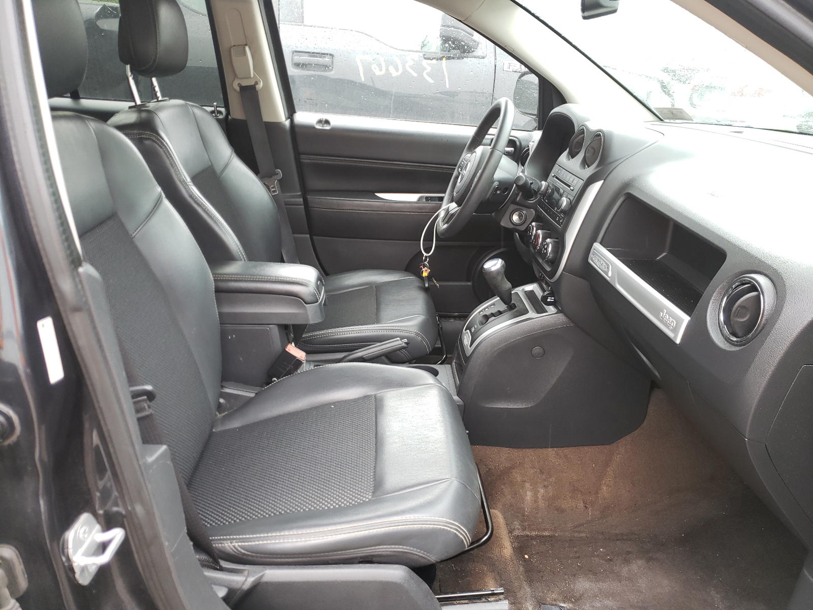 Photo 5 from auction – 2014 JEEP COMPASS LA with VIN 1C4NJCEB6ED708087