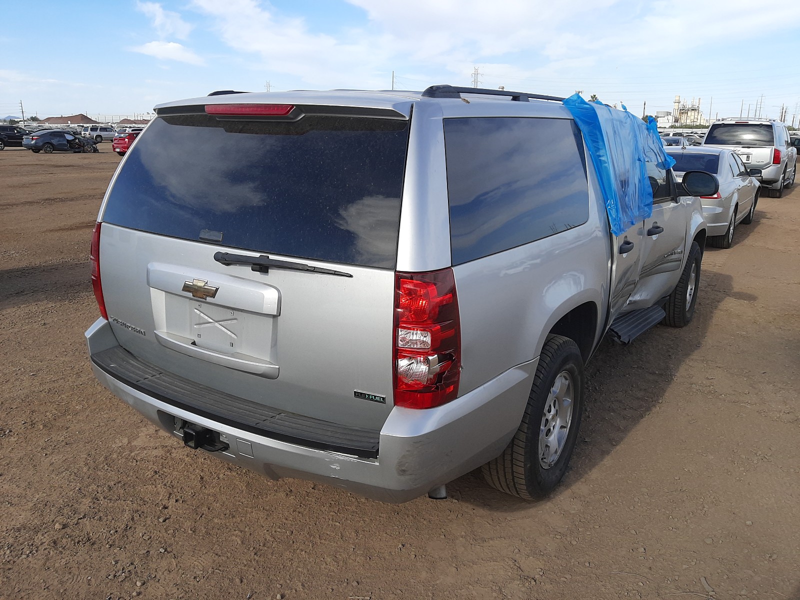 Photo 4 from auction – 2010 CHEVROLET SUBURBAN C with VIN 1GNUCHE03AR238476