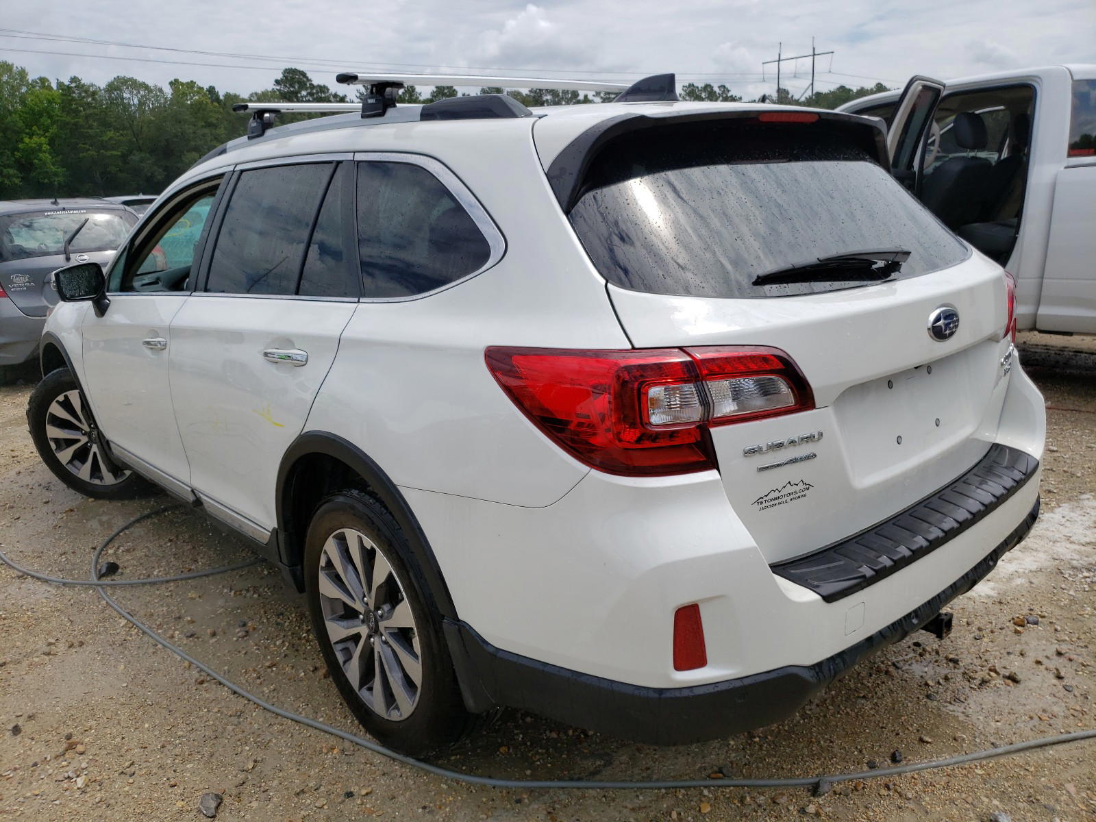 Photo 3 from auction – 2017 SUBARU OUTBACK TO with VIN 4S4BSETC5H3346878